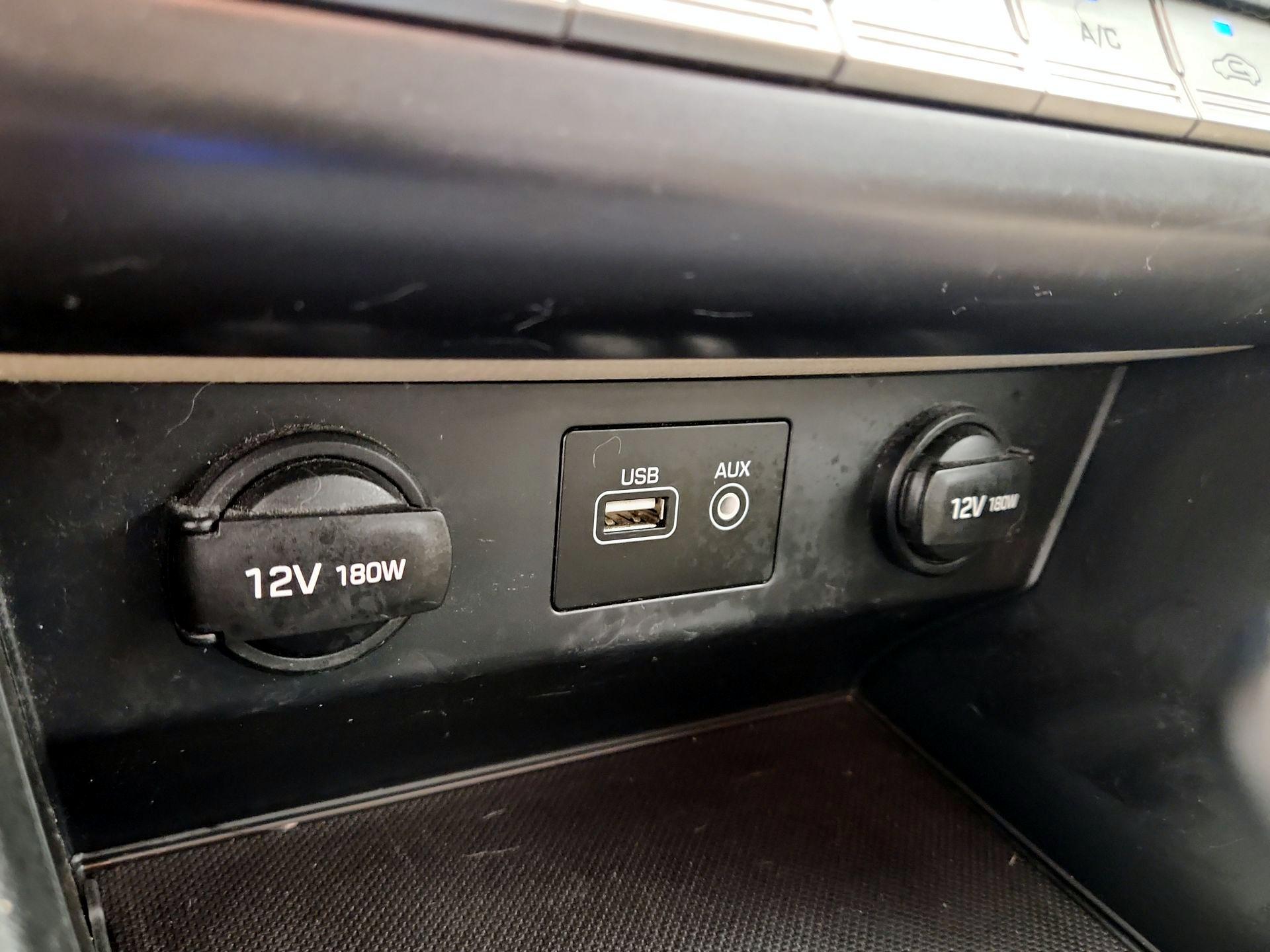 Thumbnail: 2019 Hyundai Sonata - 18