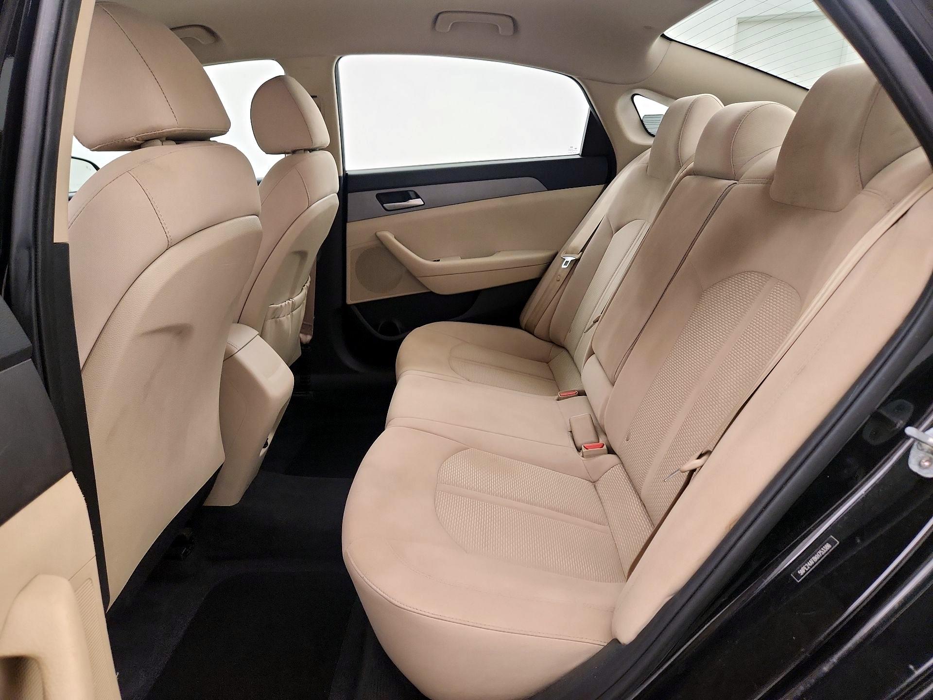 Thumbnail: 2019 Hyundai Sonata - 19