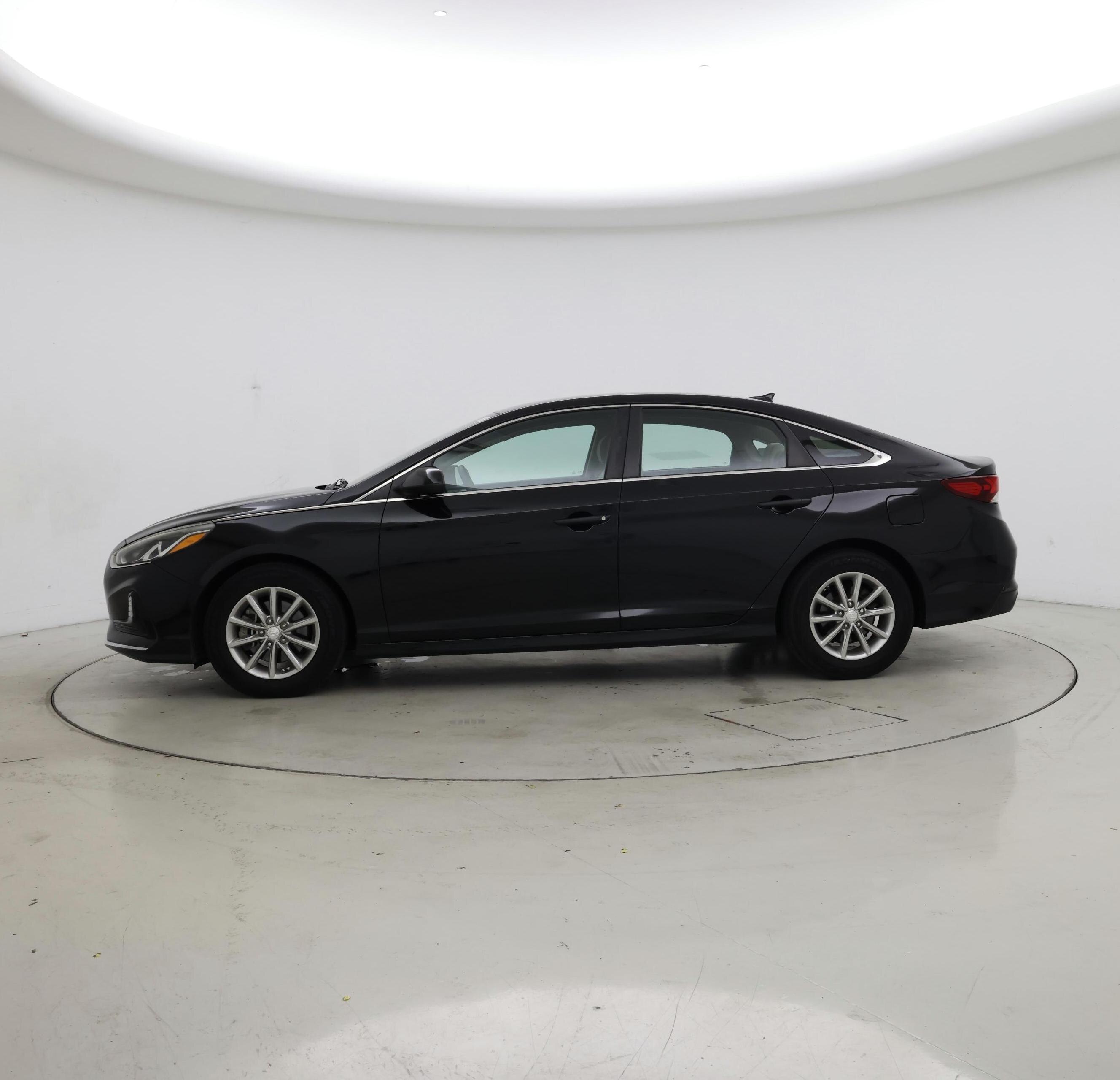 Thumbnail: 2019 Hyundai Sonata - 3