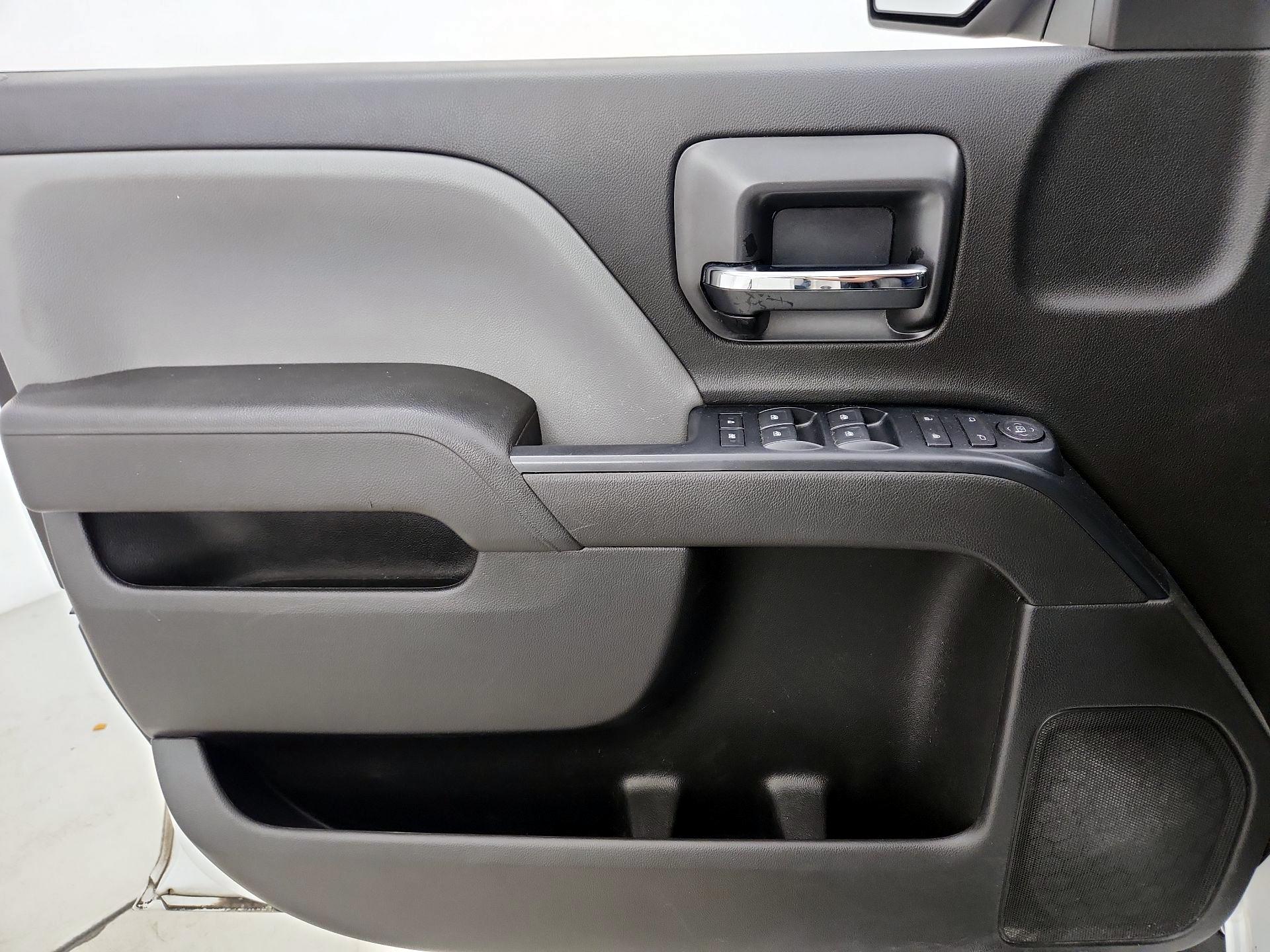 Thumbnail: 2019 Chevrolet Silverado 1500 - 12