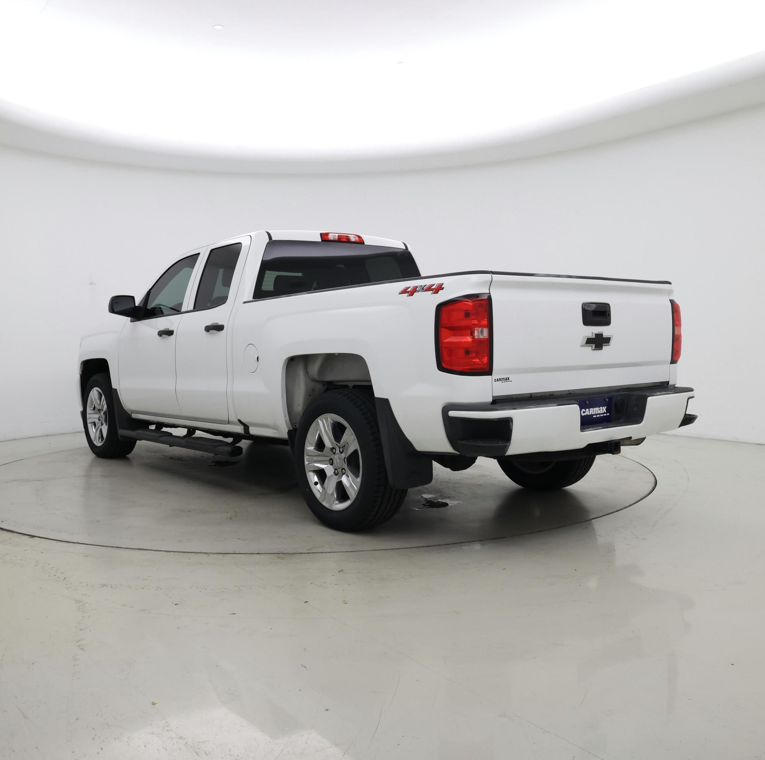 Thumbnail: 2019 Chevrolet Silverado 1500 - 2