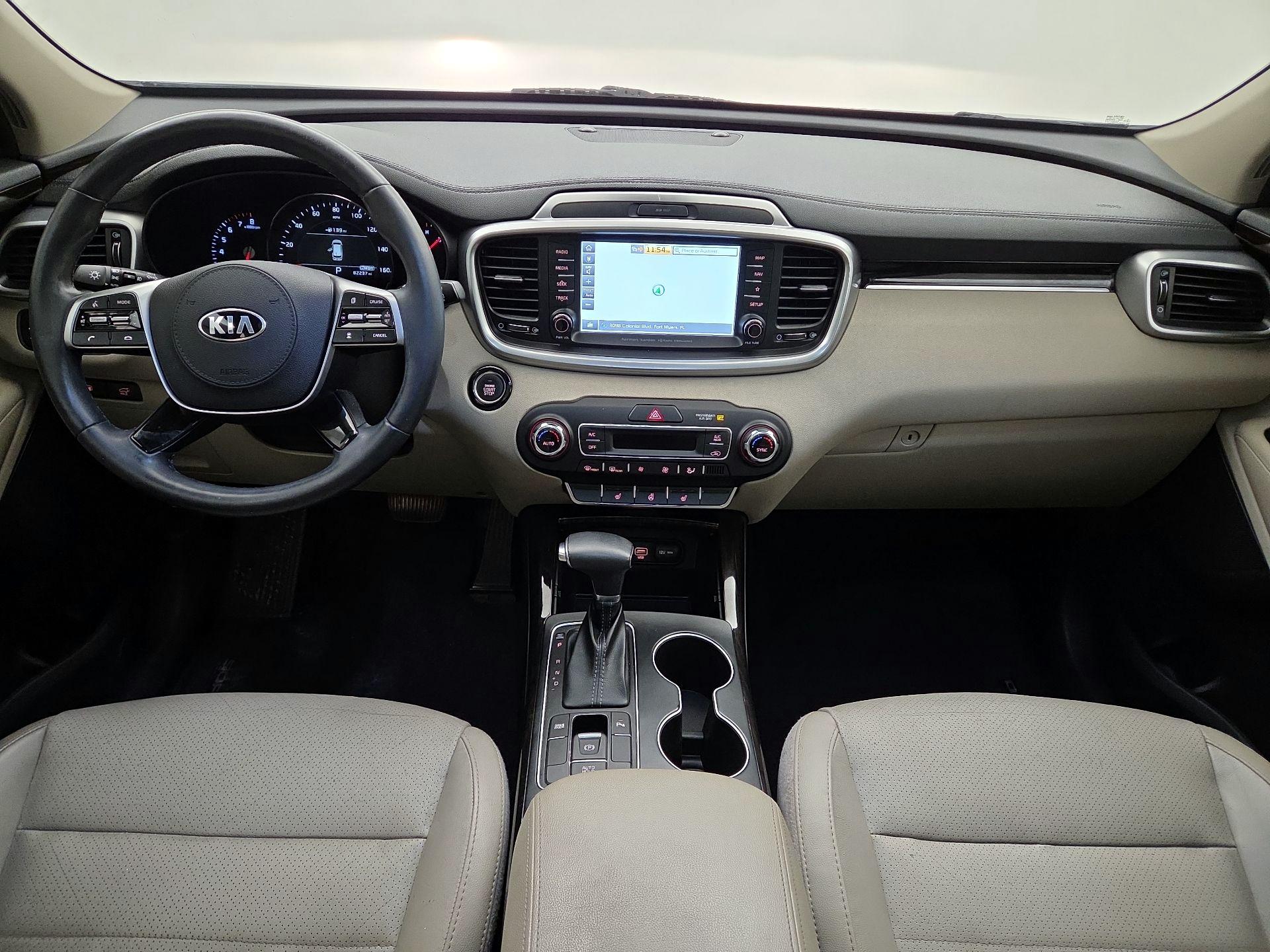 Thumbnail: 2019 Kia Sorento - 9