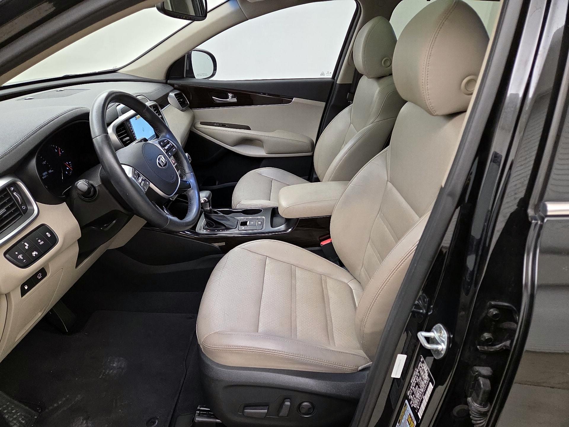 Thumbnail: 2019 Kia Sorento - 11