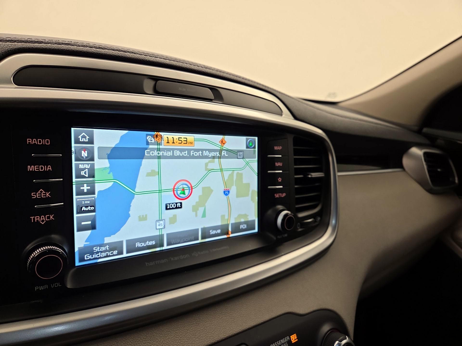 Thumbnail: 2019 Kia Sorento - 14