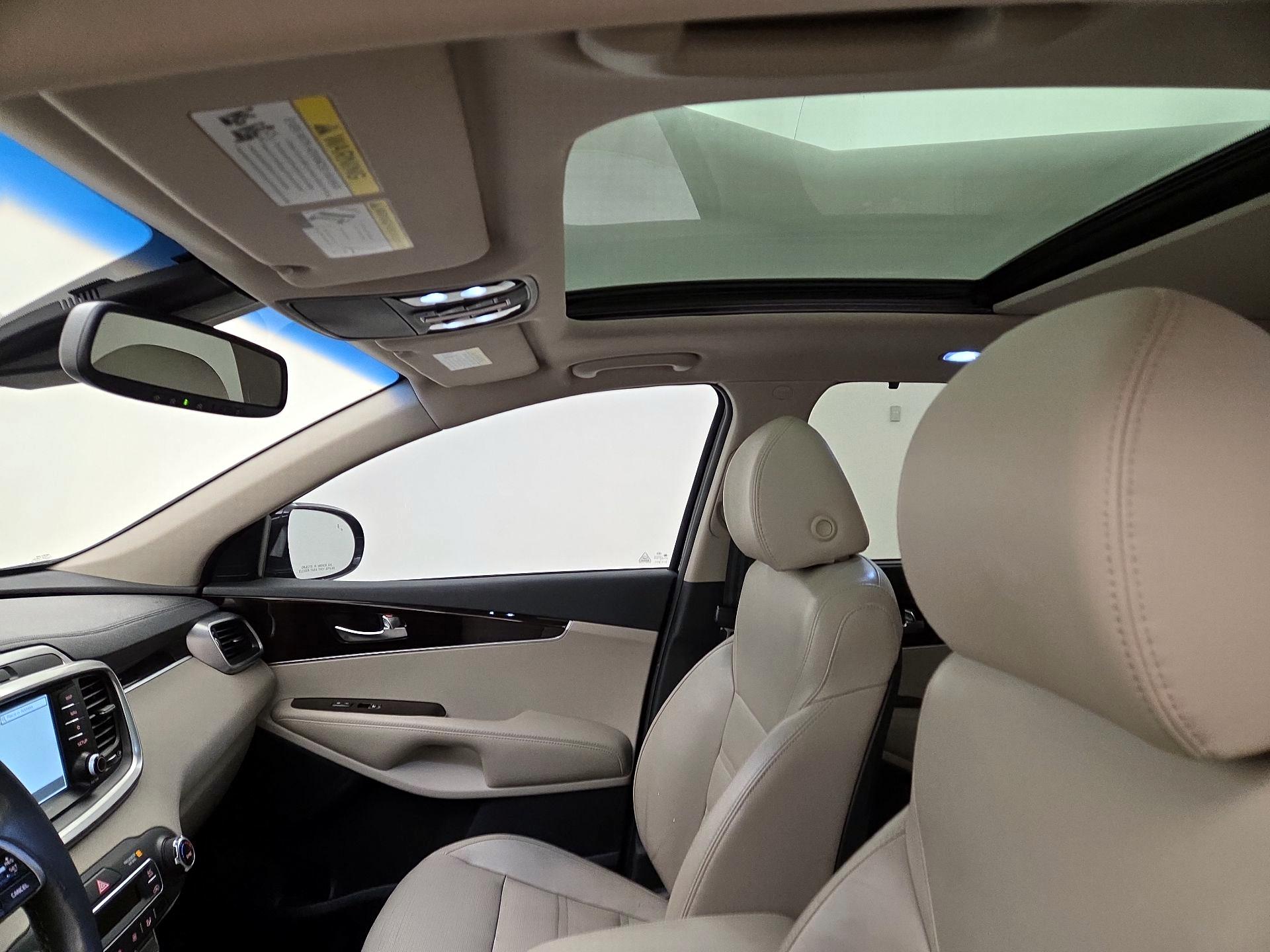 Thumbnail: 2019 Kia Sorento - 20
