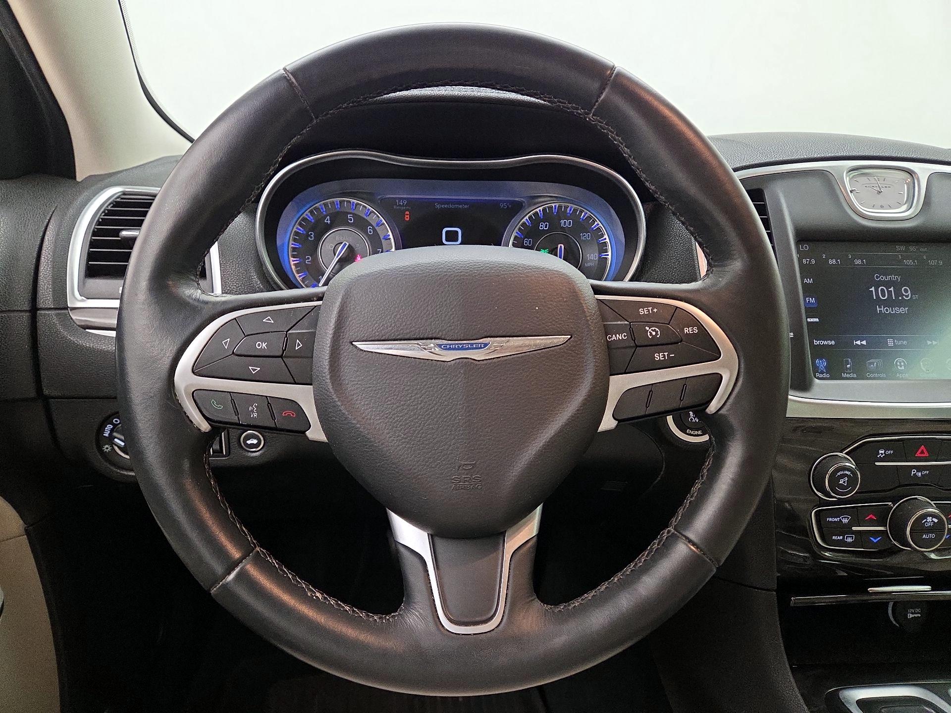 Thumbnail: 2015 Chrysler 300 - 10