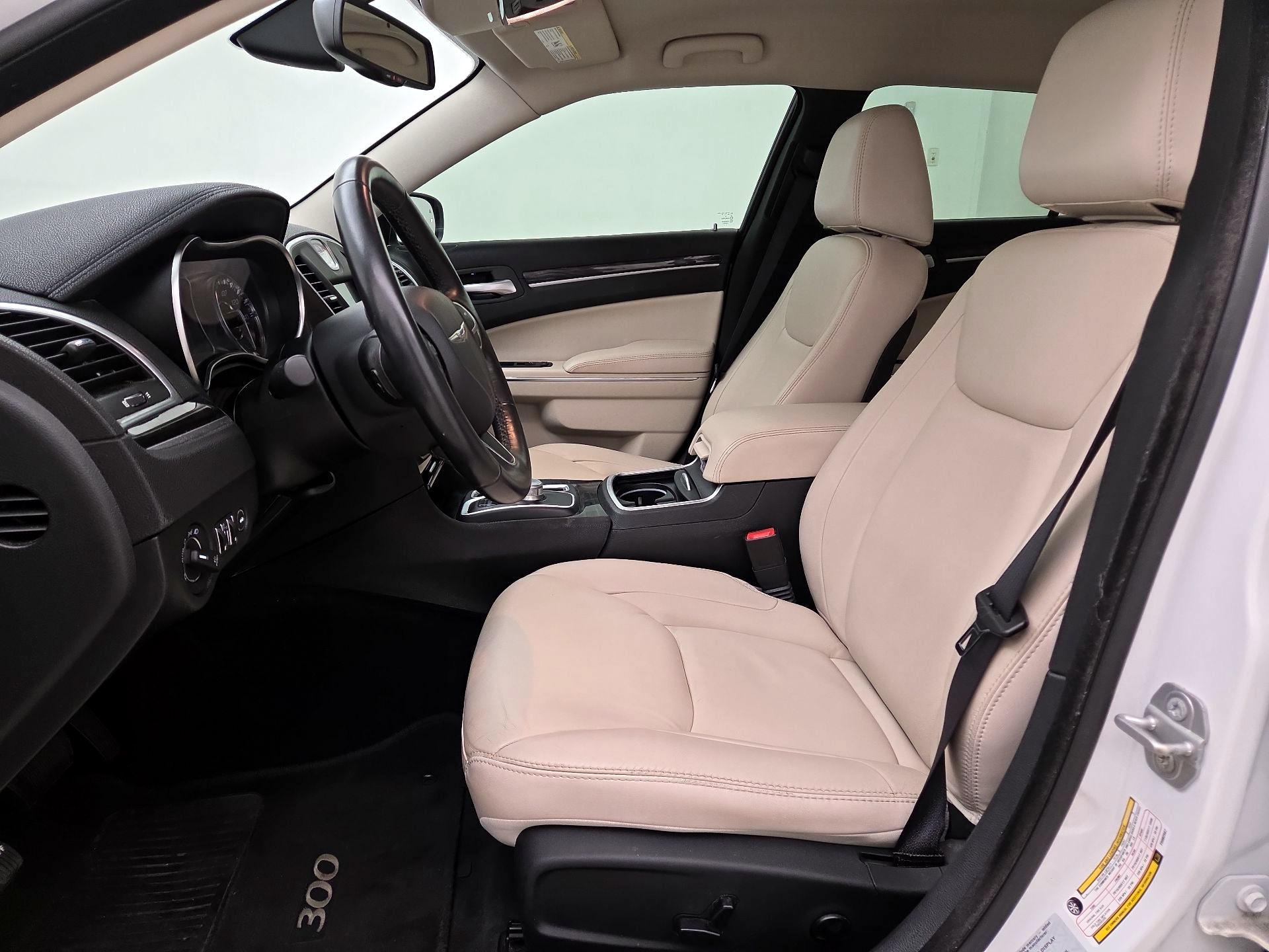 Thumbnail: 2015 Chrysler 300 - 11
