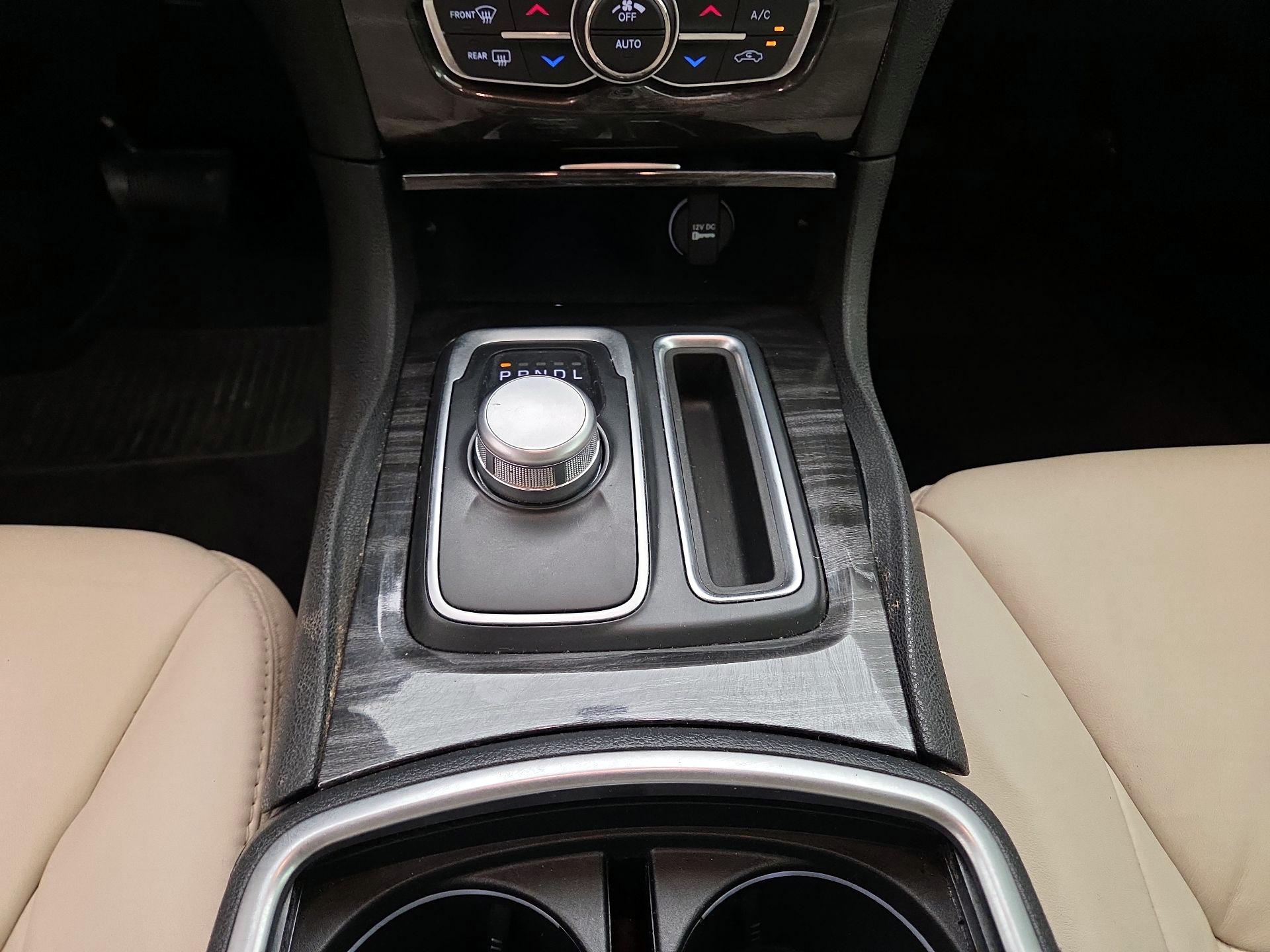 Thumbnail: 2015 Chrysler 300 - 17