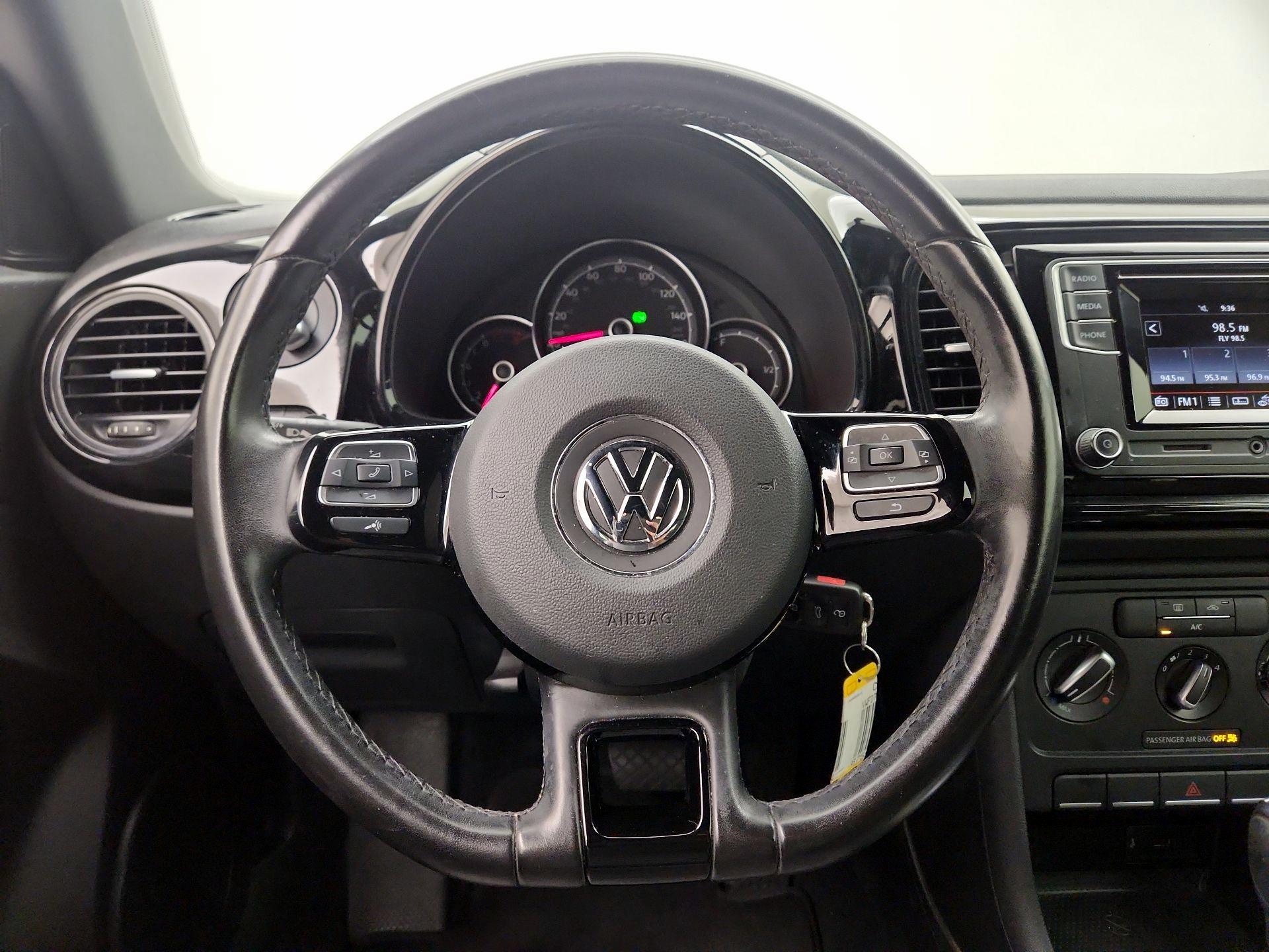 Thumbnail: 2019 Volkswagen Beetle - 10
