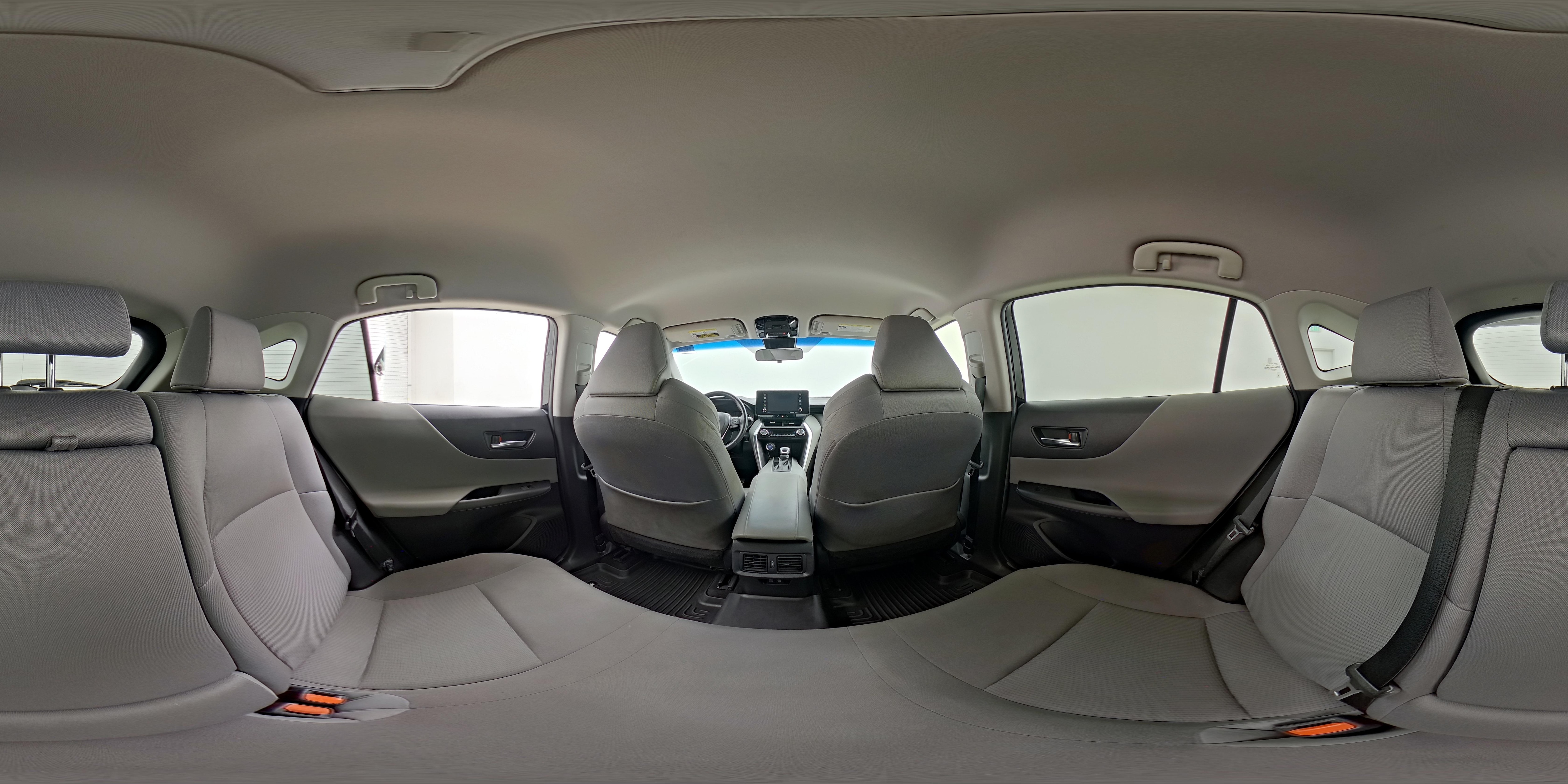 2021 Toyota Venza LE - Photo 26