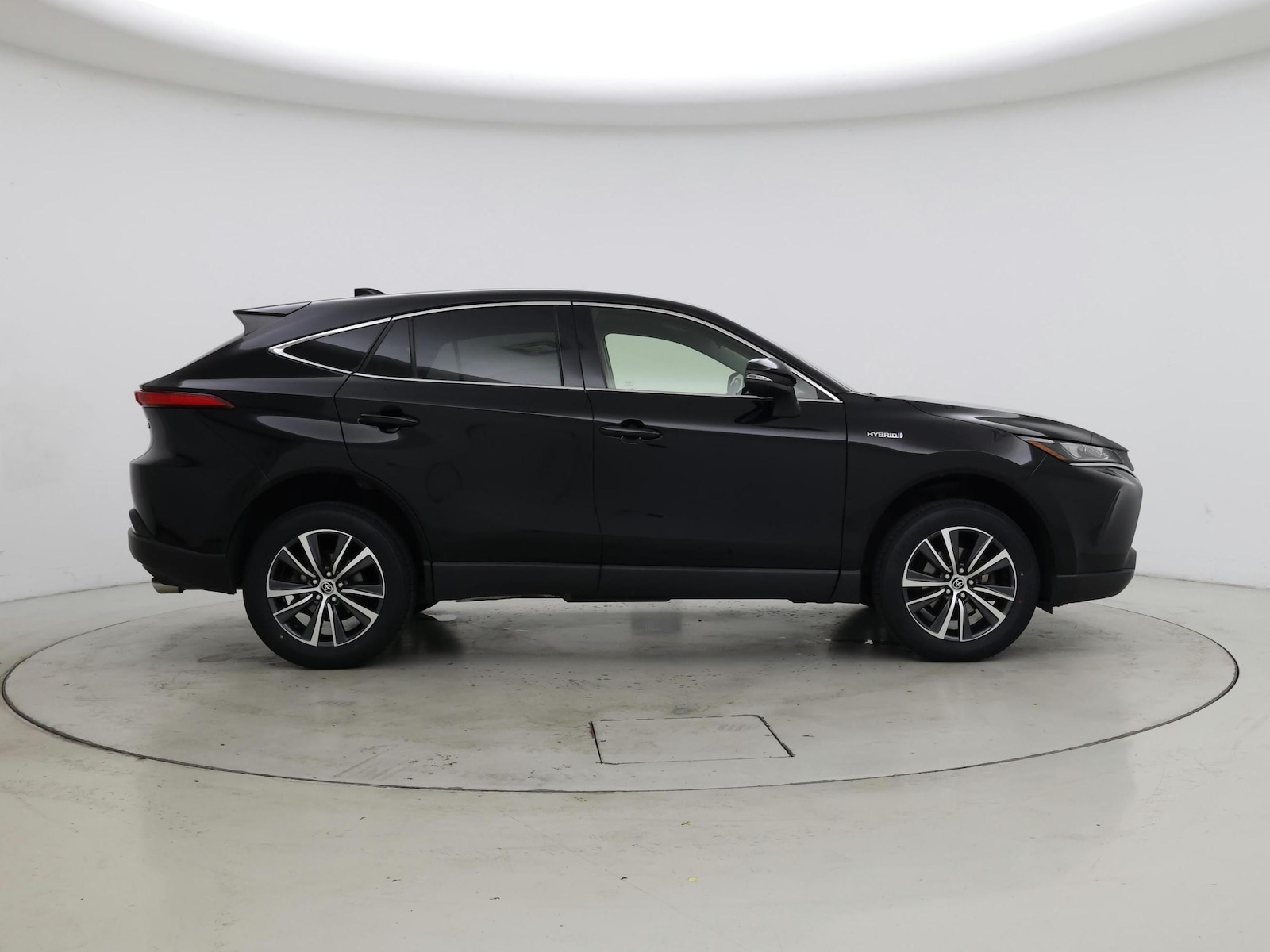 2021 Toyota Venza LE - Photo 8