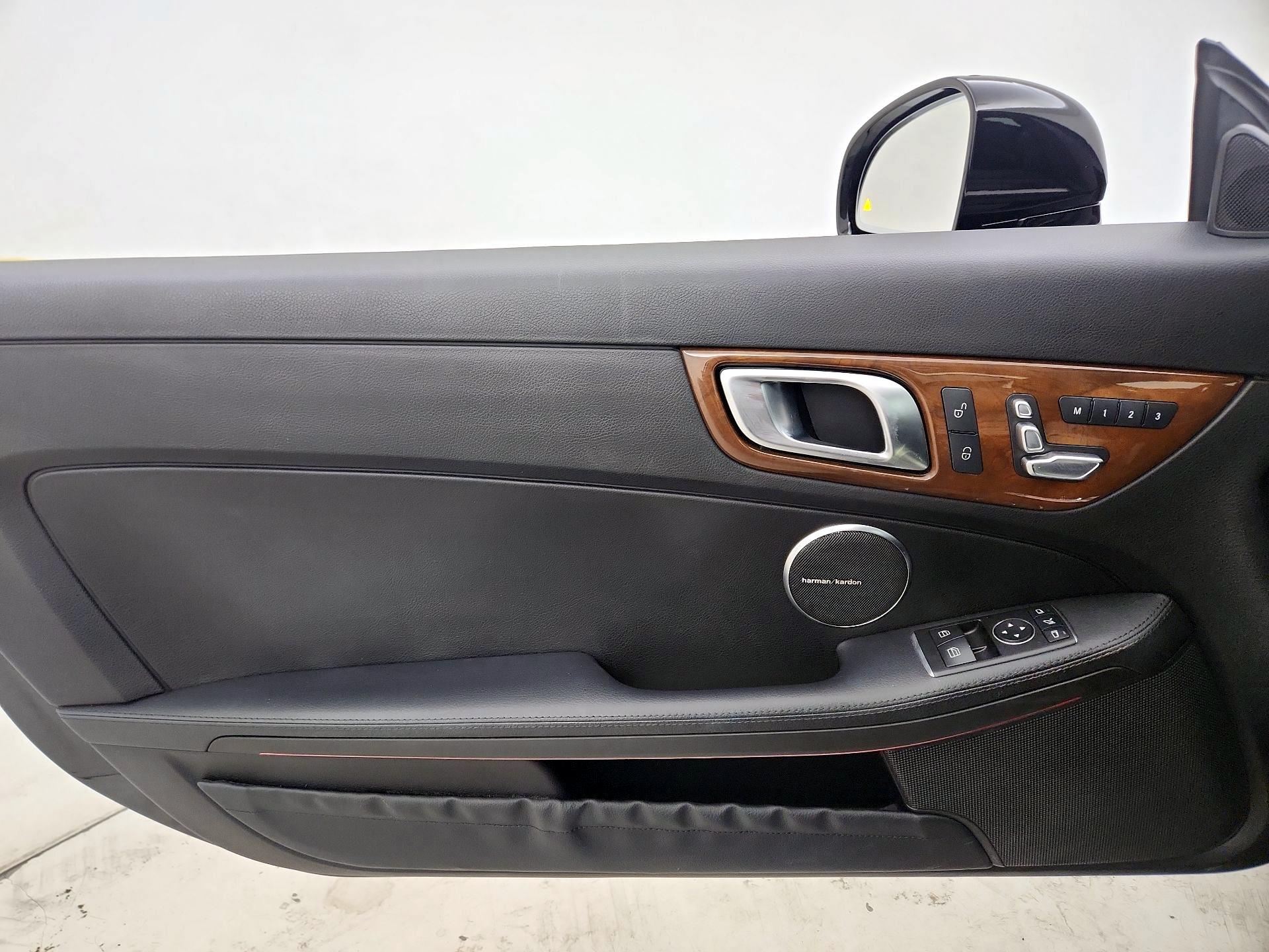 Thumbnail: 2017 Mercedes-Benz SLC - 12