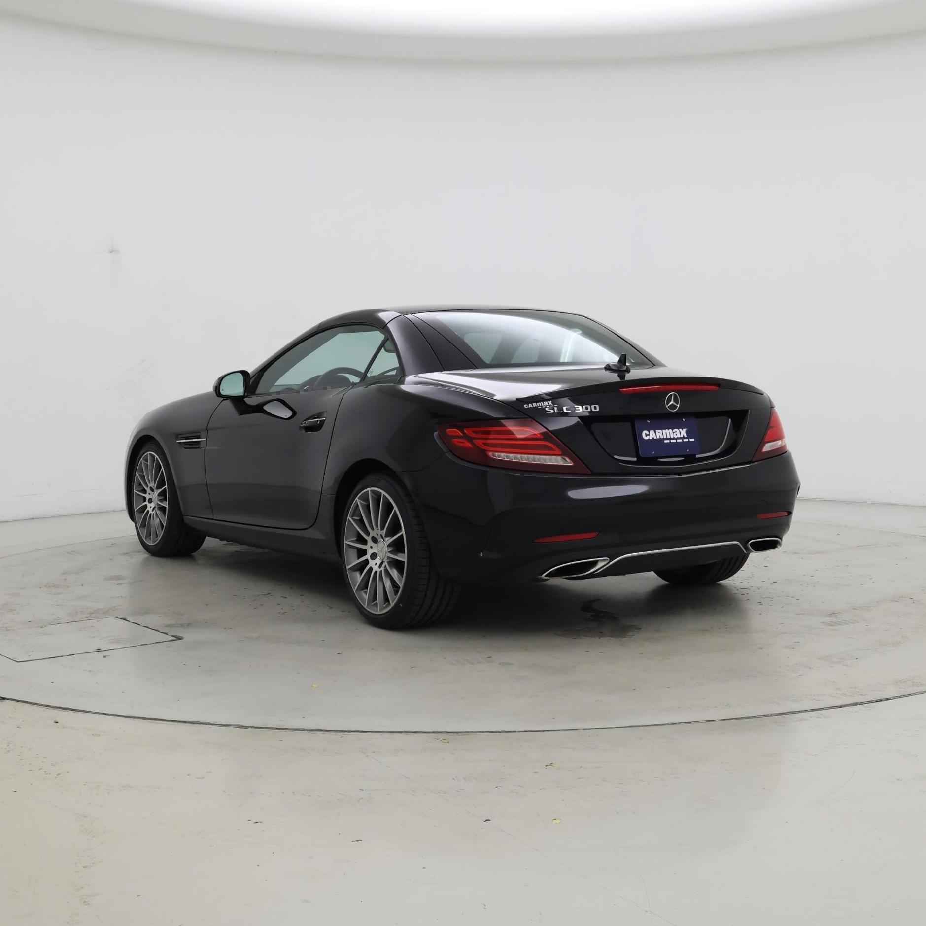 Thumbnail: 2017 Mercedes-Benz SLC - 2