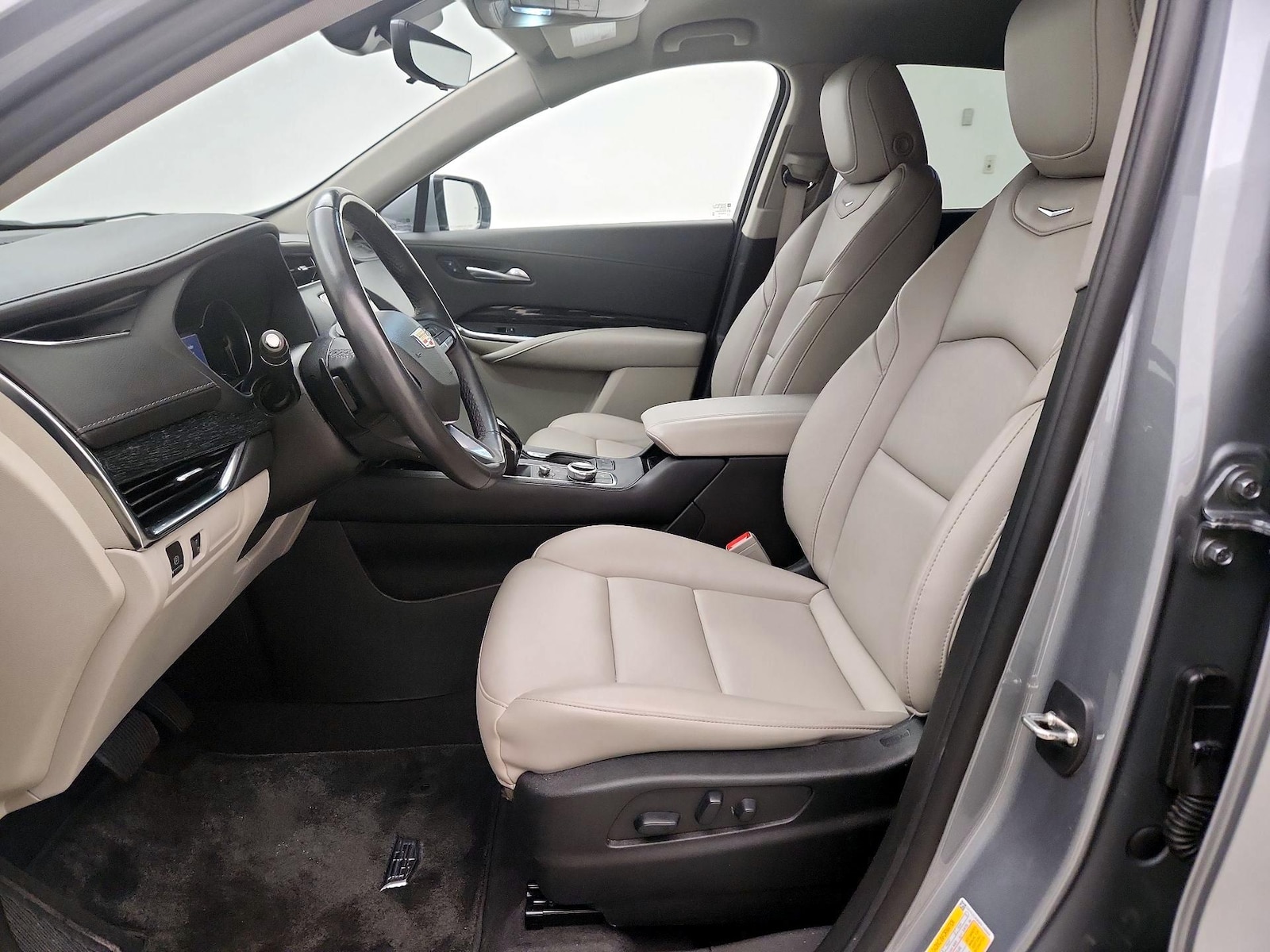 Power Seat(s) & Leather Seats