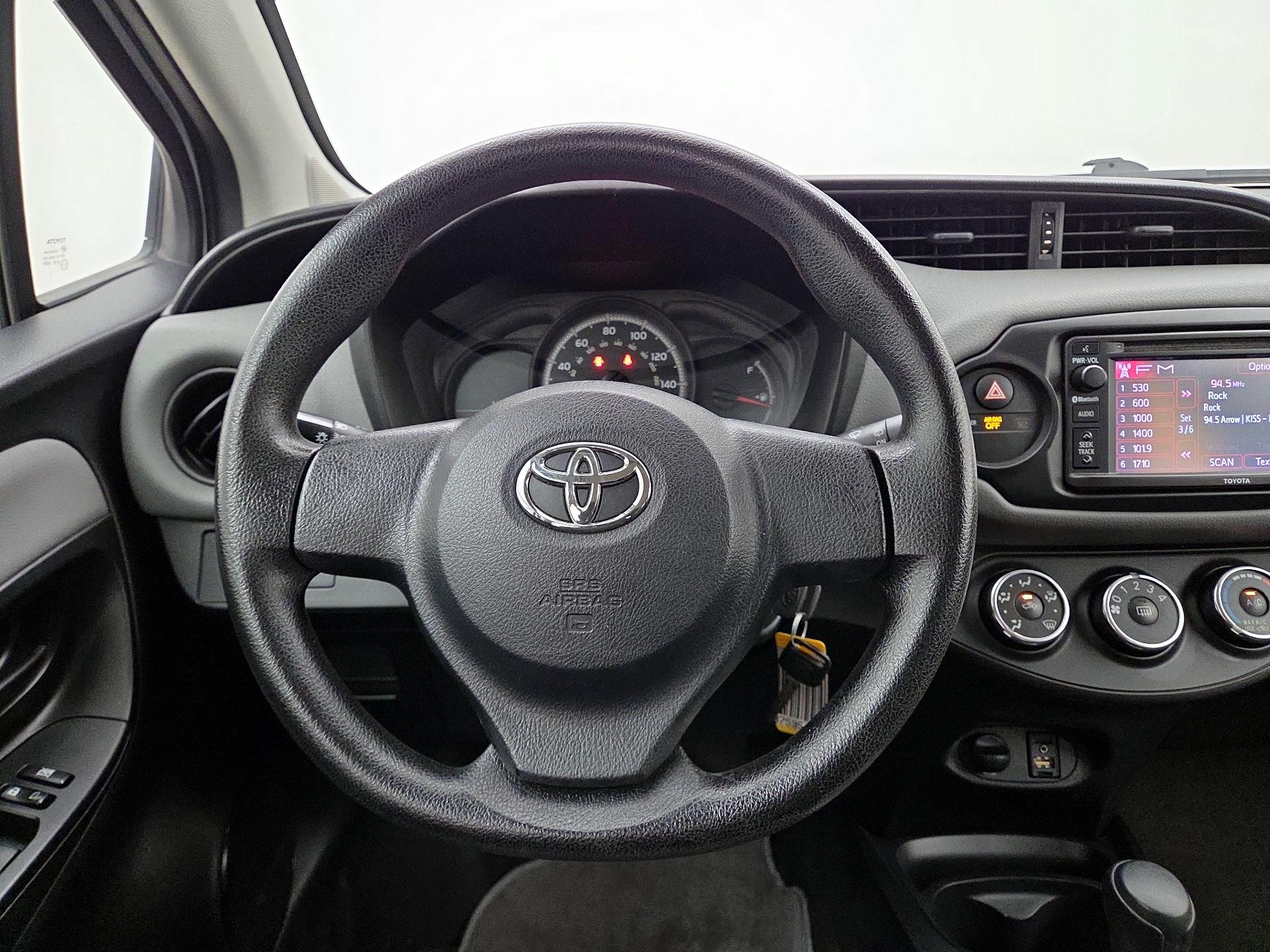 Thumbnail: 2016 Toyota Yaris - 10