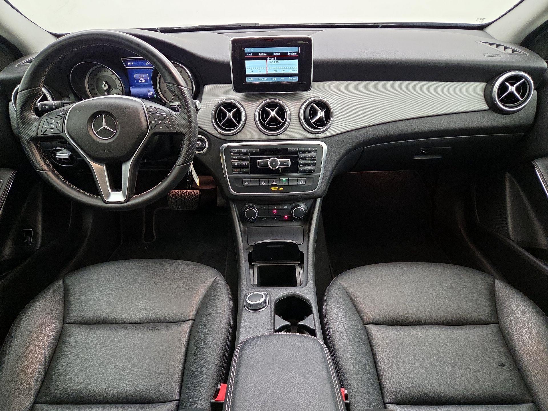 Thumbnail: 2015 Mercedes-Benz GLA - 9
