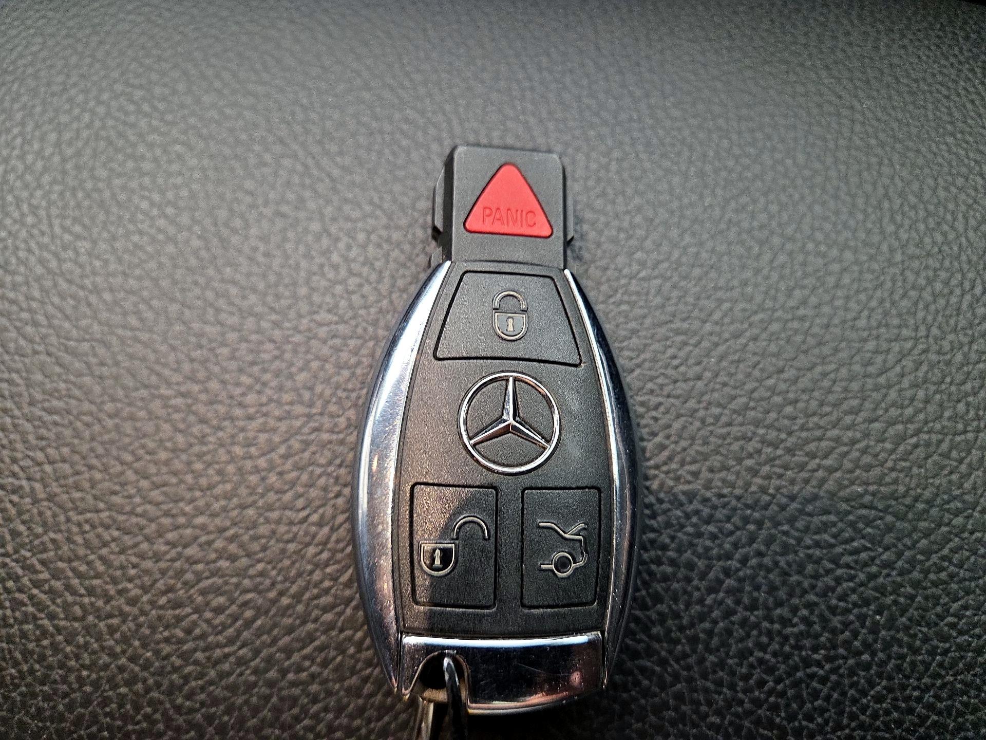 Thumbnail: 2015 Mercedes-Benz GLA - 20