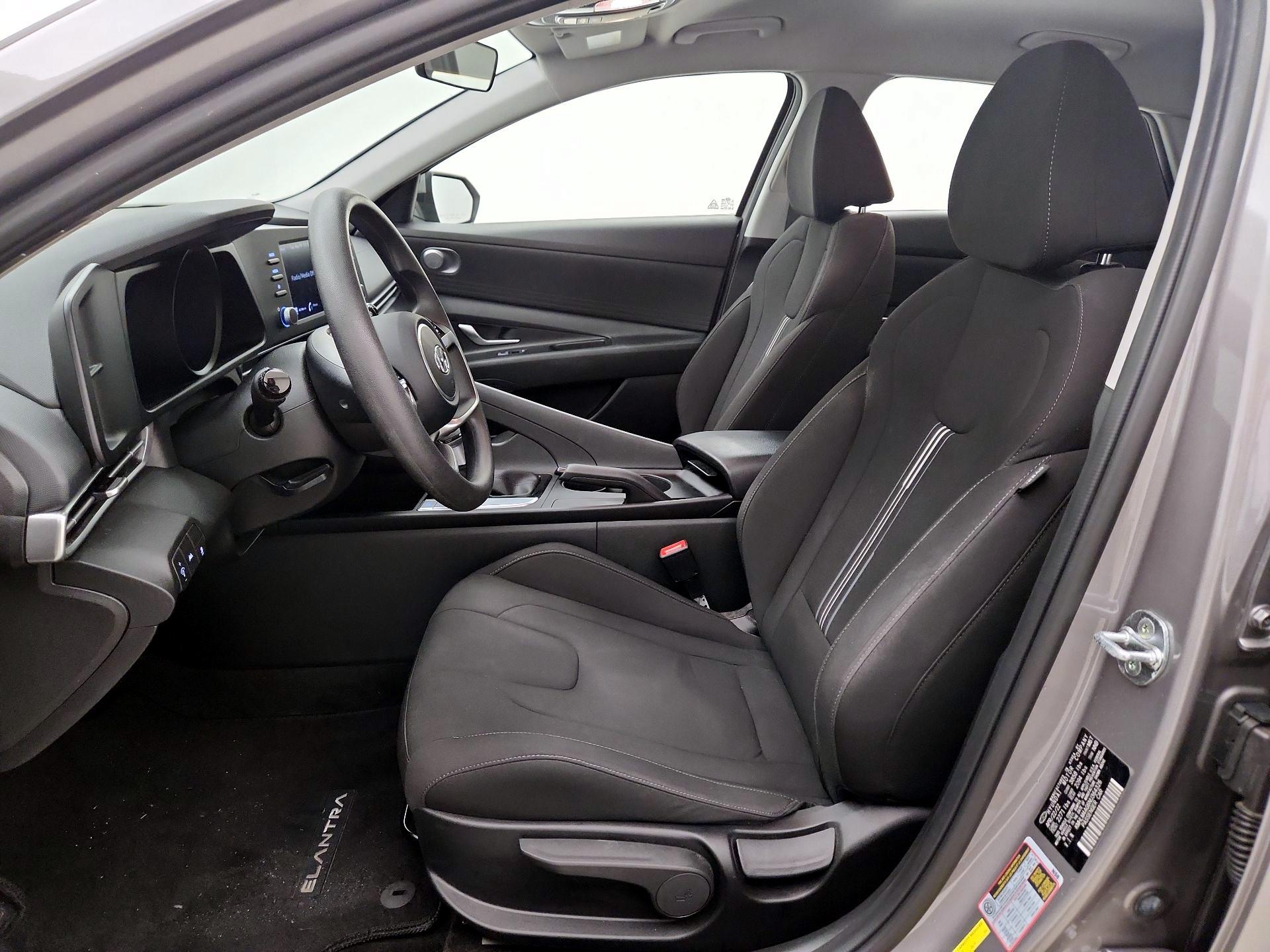 Thumbnail: 2022 Hyundai Elantra - 11