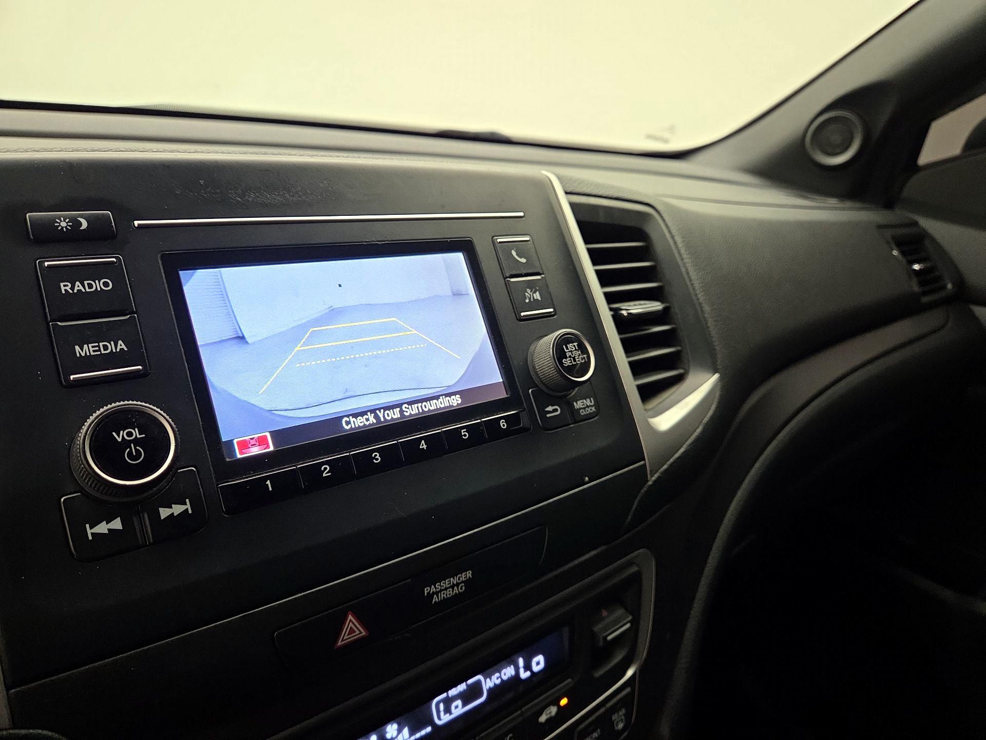 Thumbnail: 2019 Honda Passport - 14