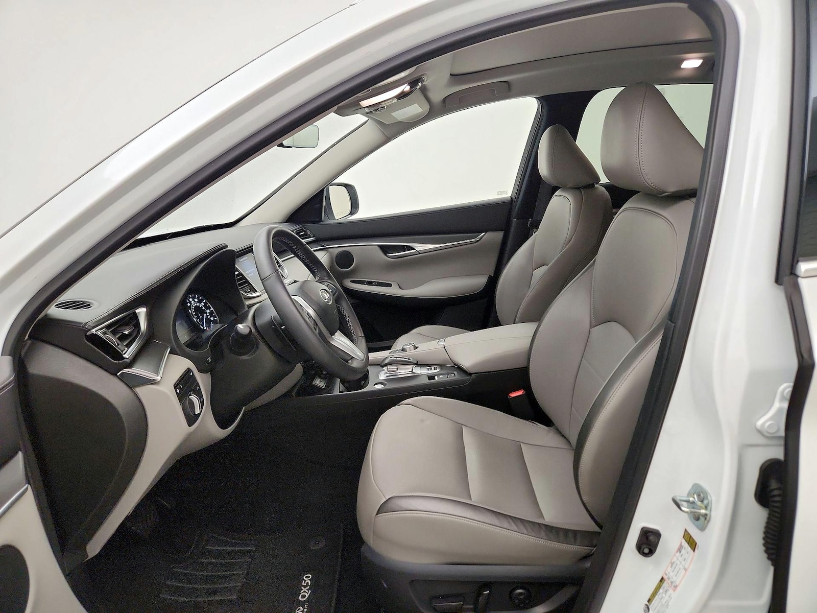 2024 INFINITI QX50 Luxe - Photo 12