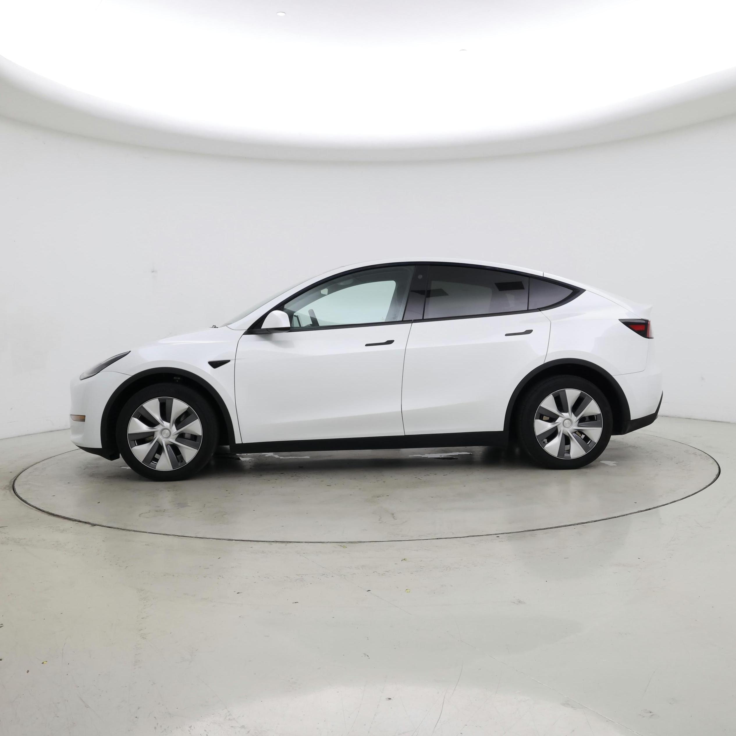 Thumbnail: 2023 Tesla Model Y - 3