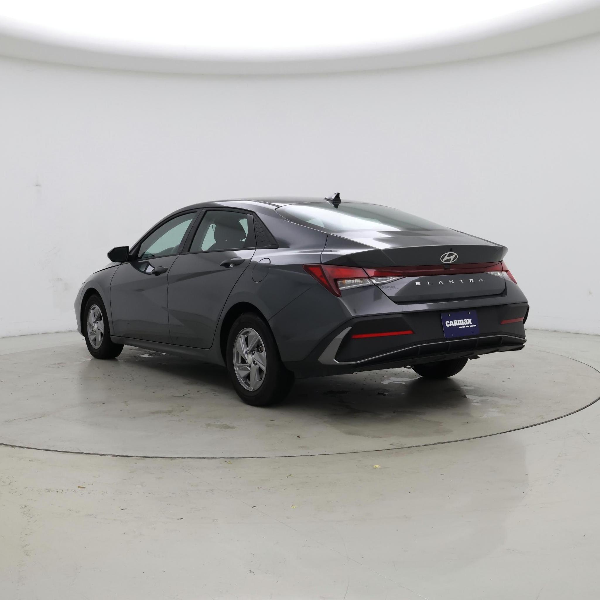 Thumbnail: 2025 Hyundai Elantra - 2