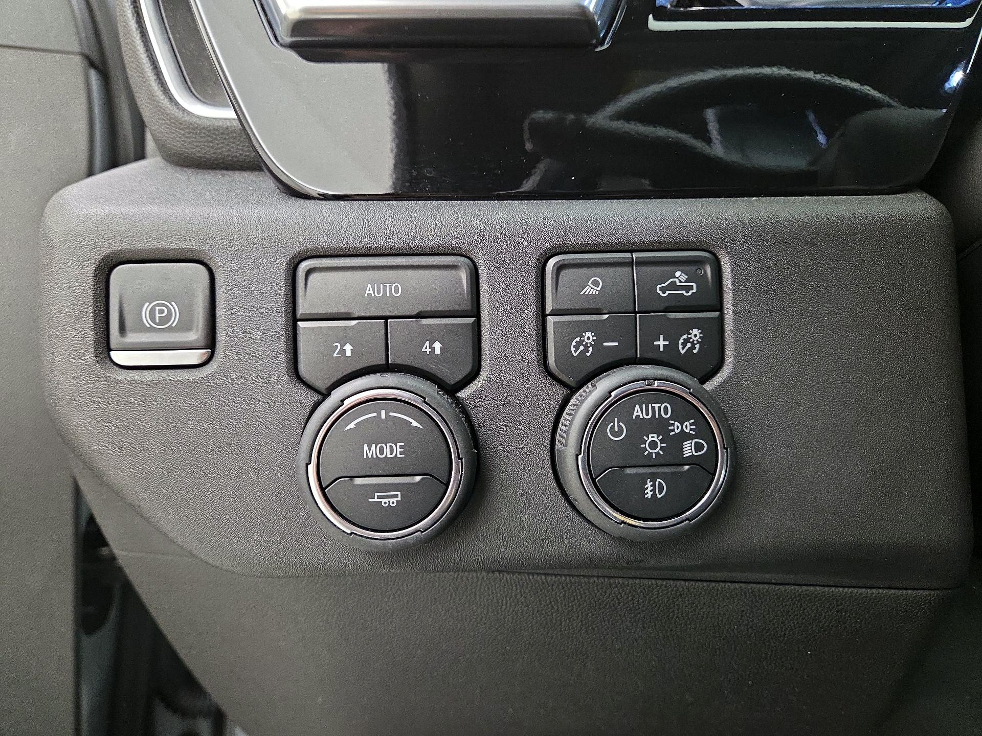 Thumbnail: 2023 Chevrolet Silverado 1500 - 13