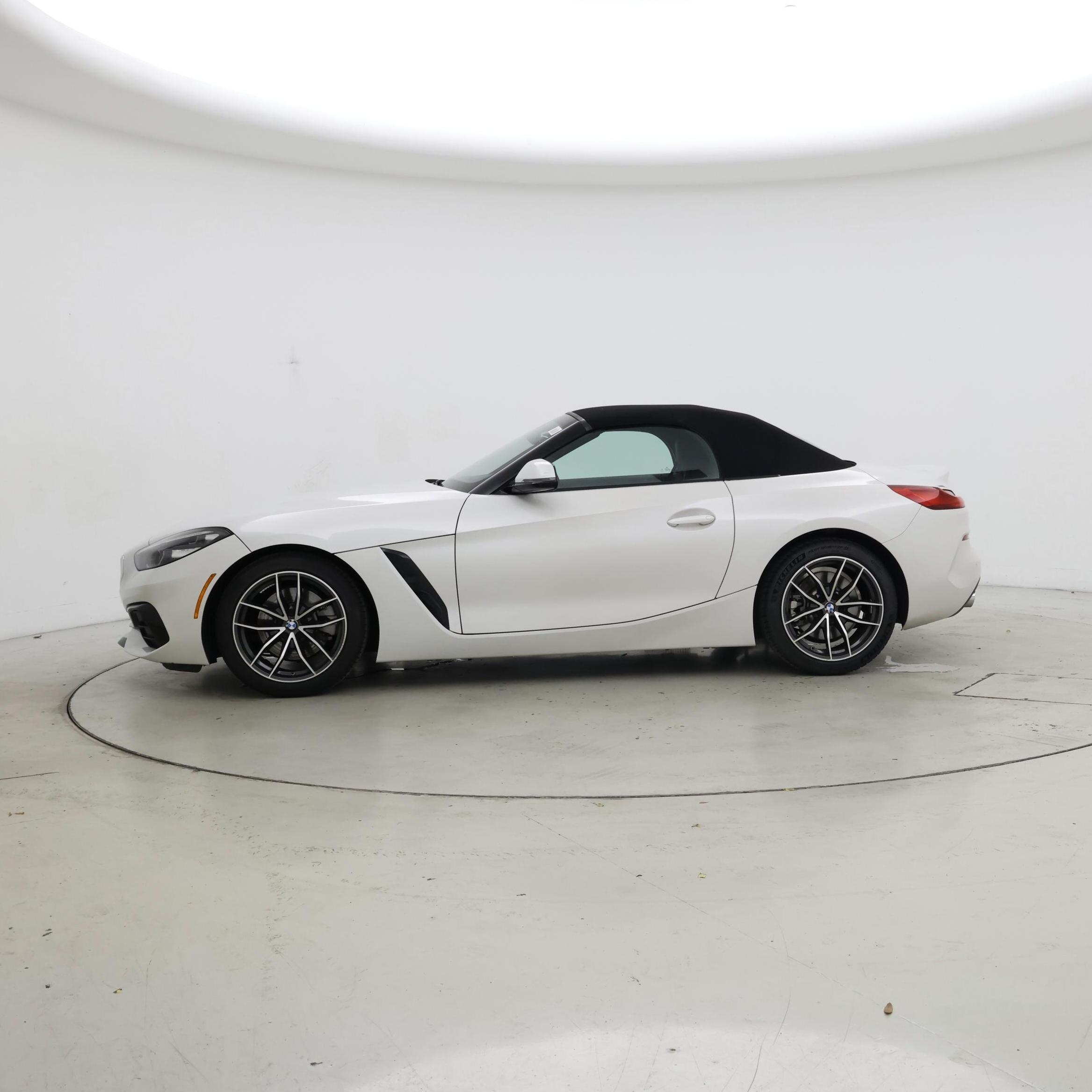 Thumbnail: 2022 BMW Z4 - 3