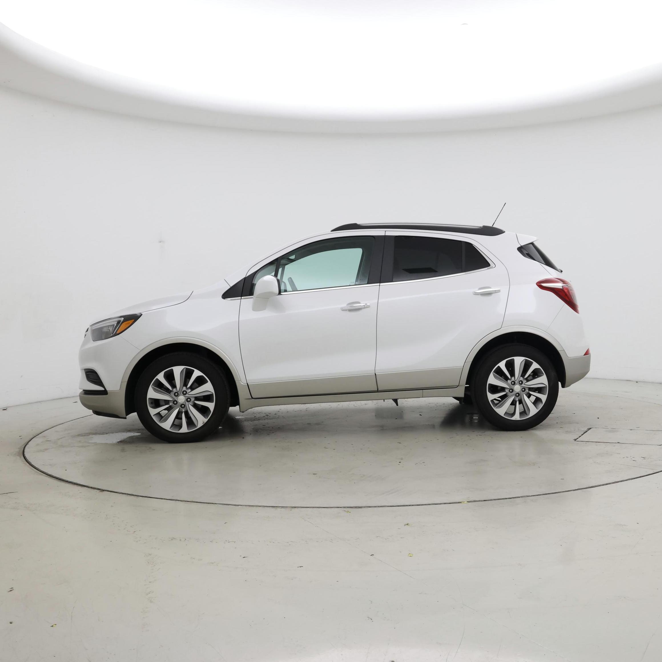 Thumbnail: 2020 Buick Encore - 3