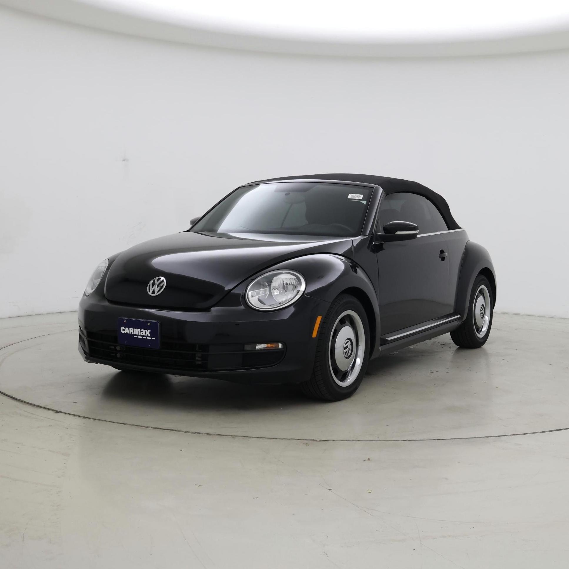 Thumbnail: 2015 Volkswagen Beetle - 4