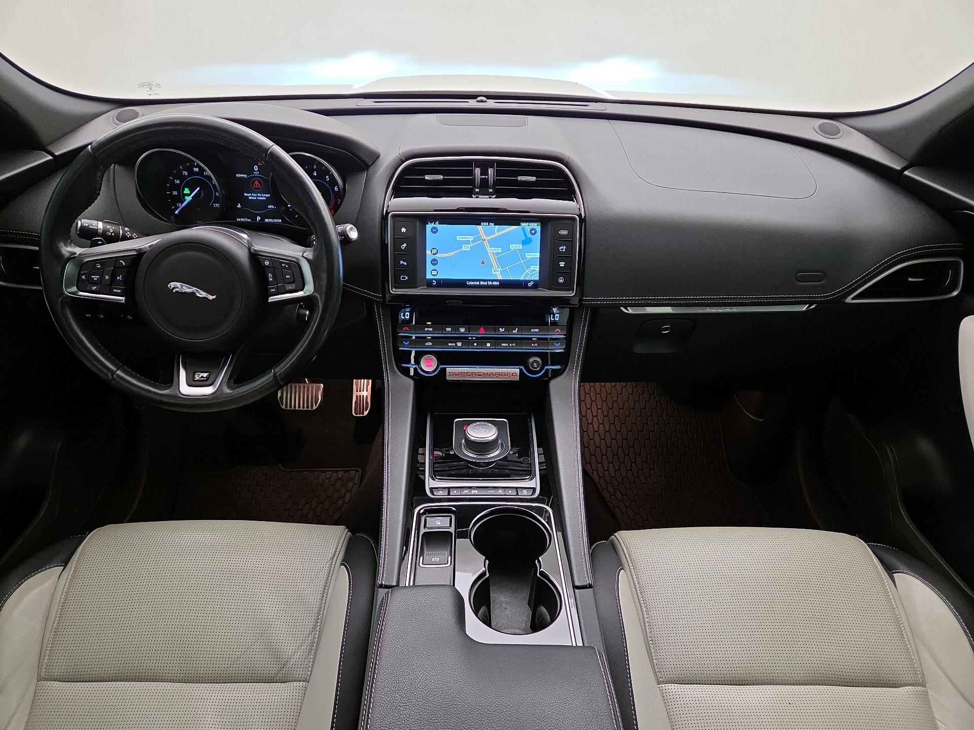 Thumbnail: 2017 Jaguar F-Pace - 9