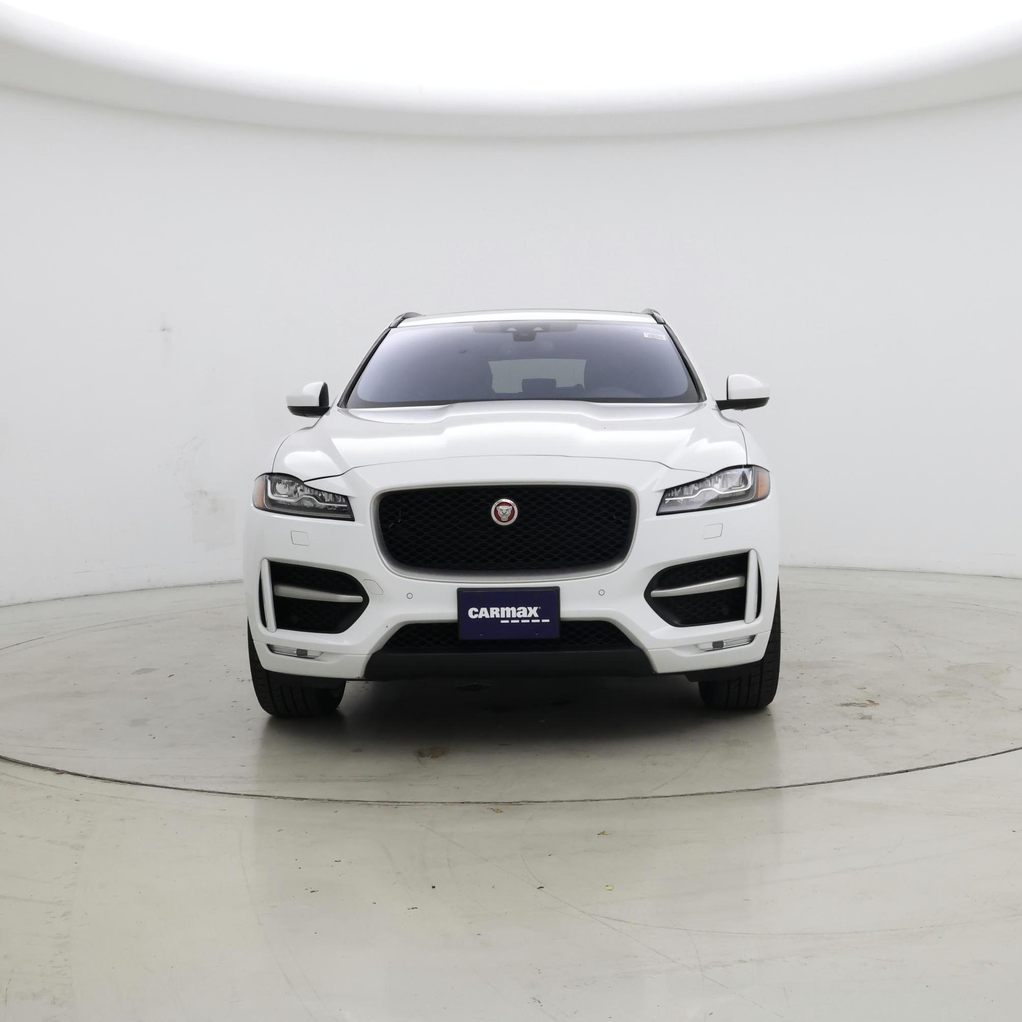 Thumbnail: 2017 Jaguar F-Pace - 5