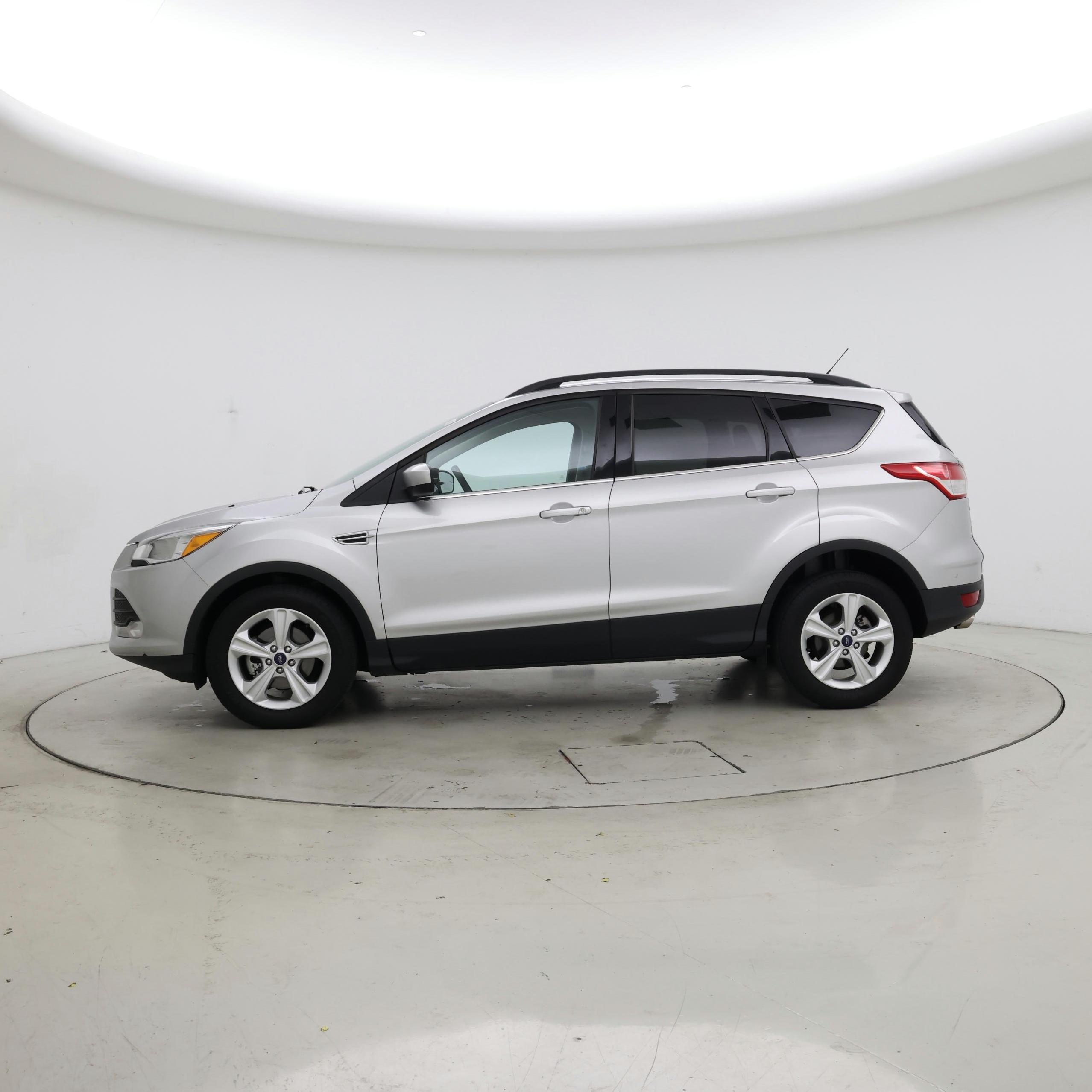 Thumbnail: 2016 Ford Escape - 3