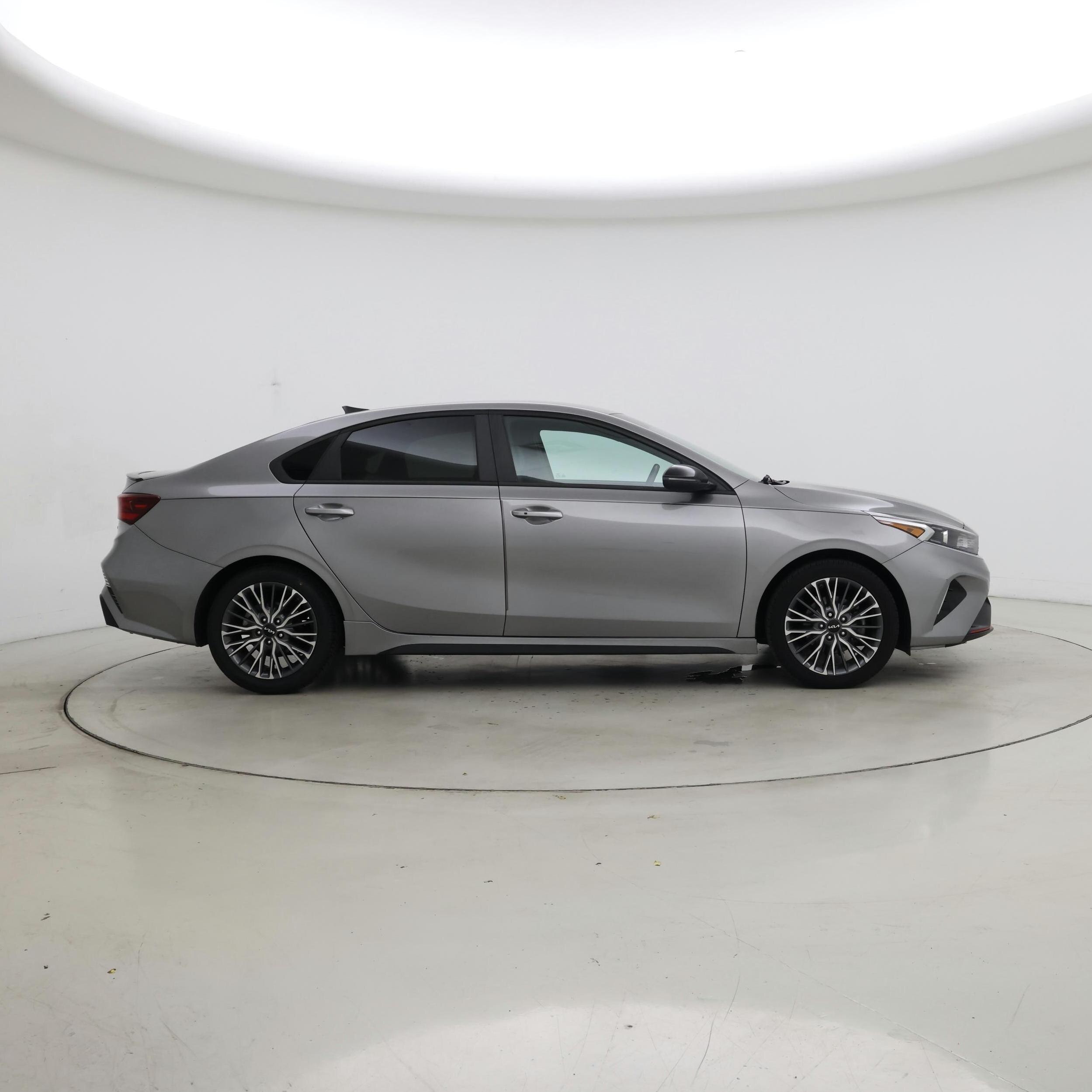 Thumbnail: 2022 Kia Forte - 7