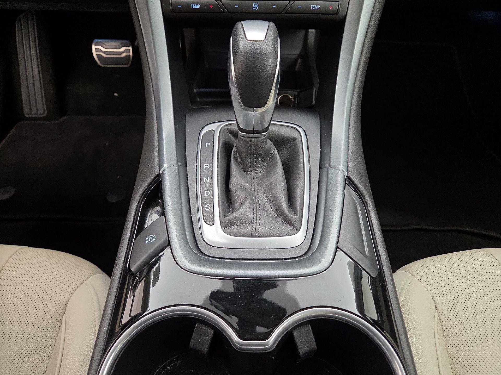 Thumbnail: 2016 Ford Fusion - 18