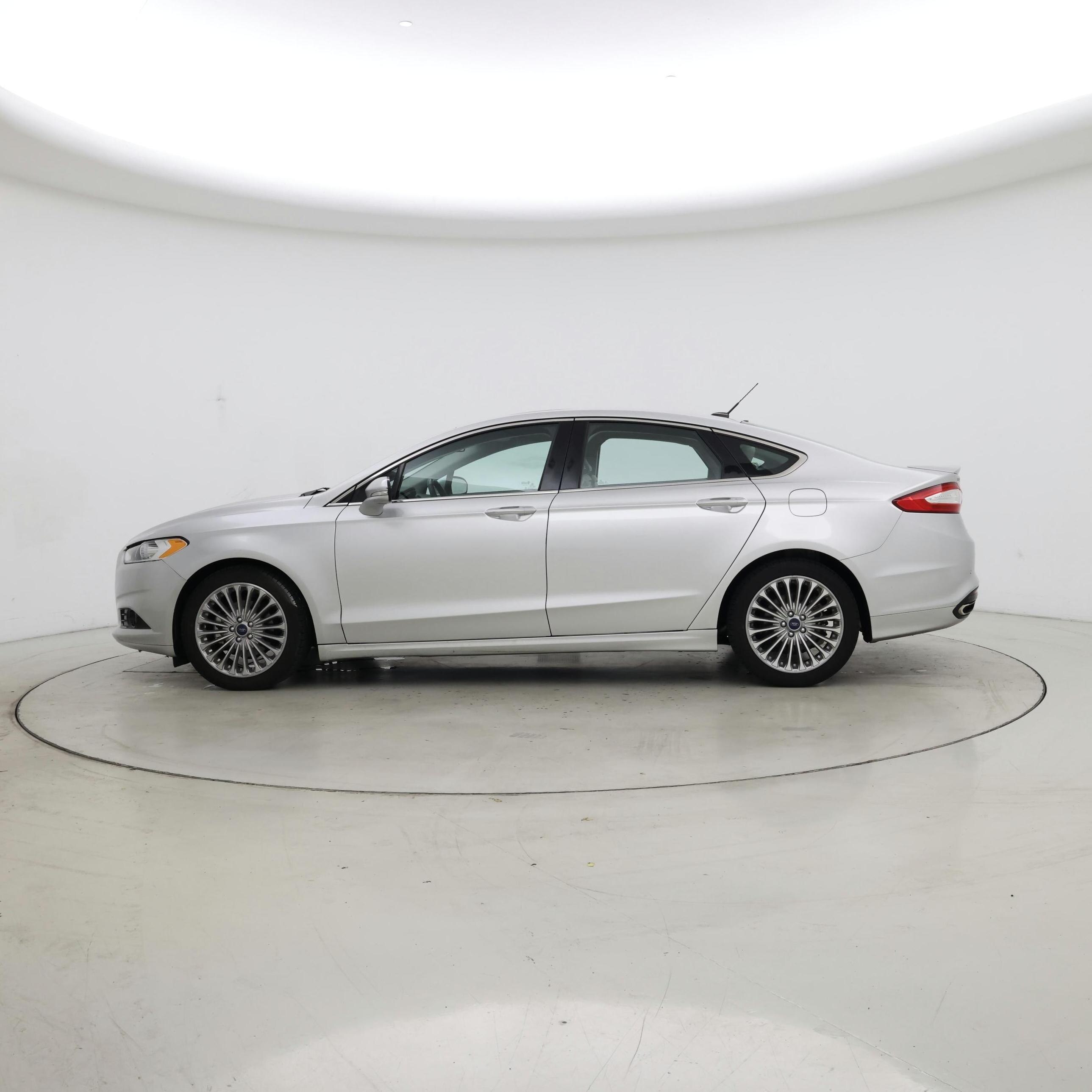 Thumbnail: 2016 Ford Fusion - 3