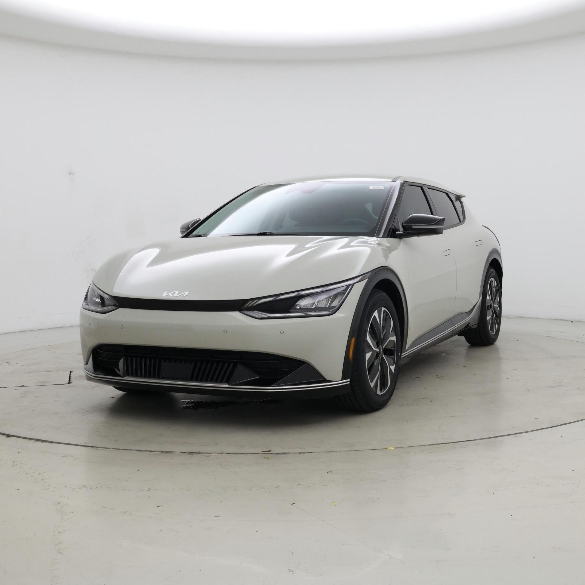 Thumbnail: 2022 Kia EV6 - 4