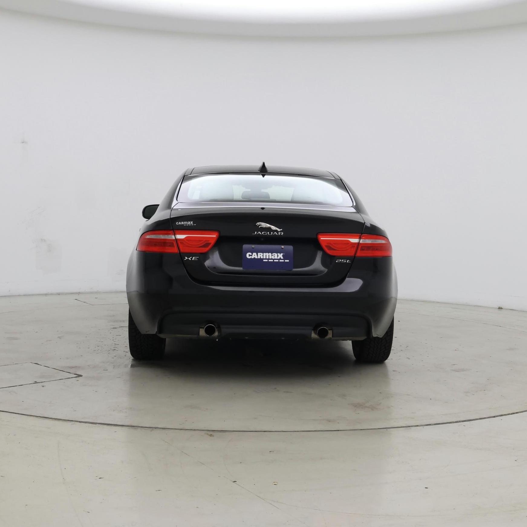 Thumbnail: 2018 Jaguar XE - 6