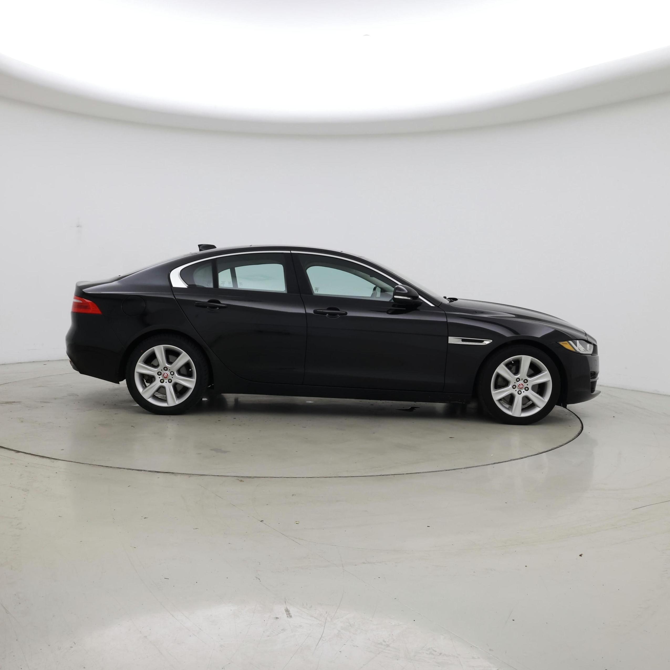 Thumbnail: 2018 Jaguar XE - 7