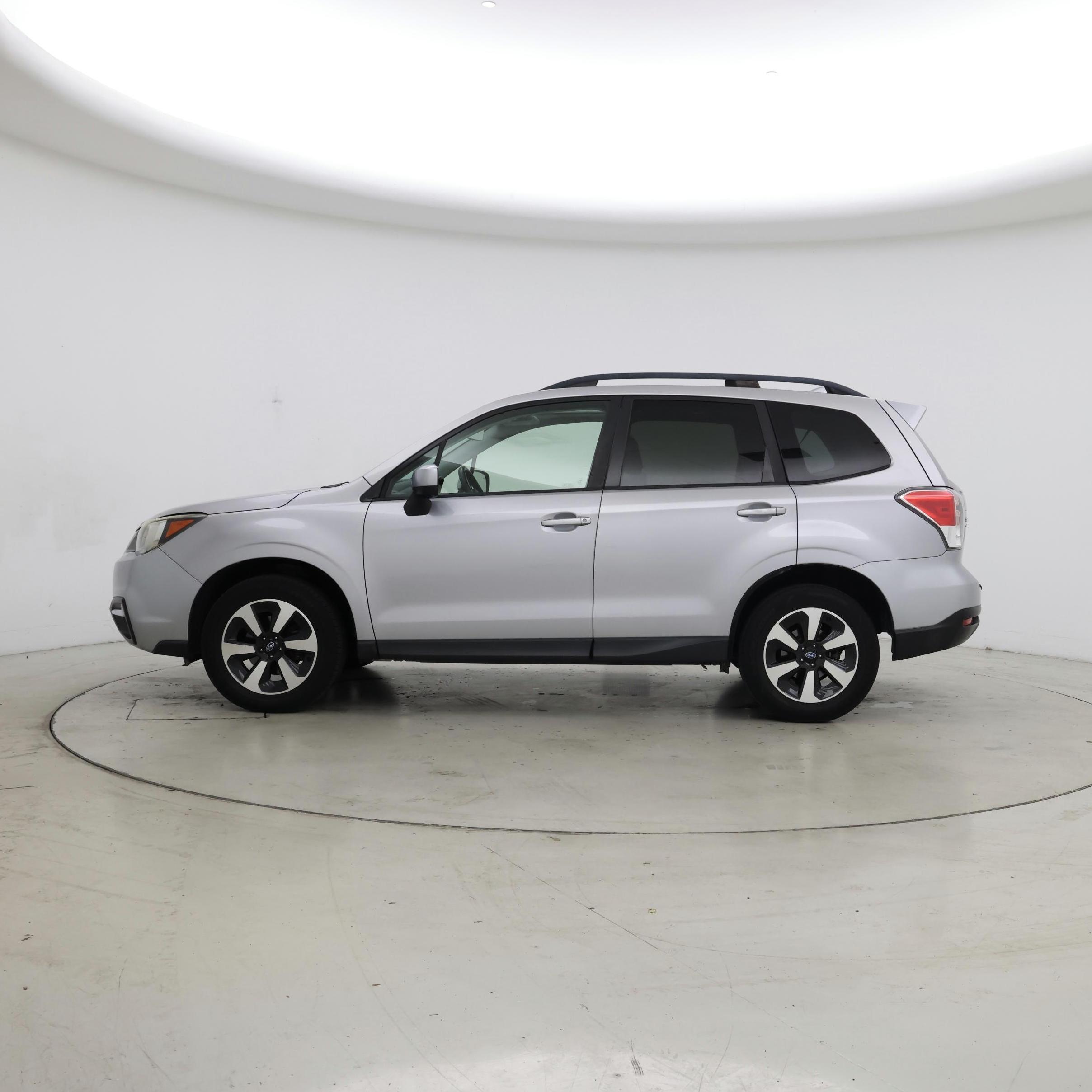 Thumbnail: 2017 Subaru Forester - 3