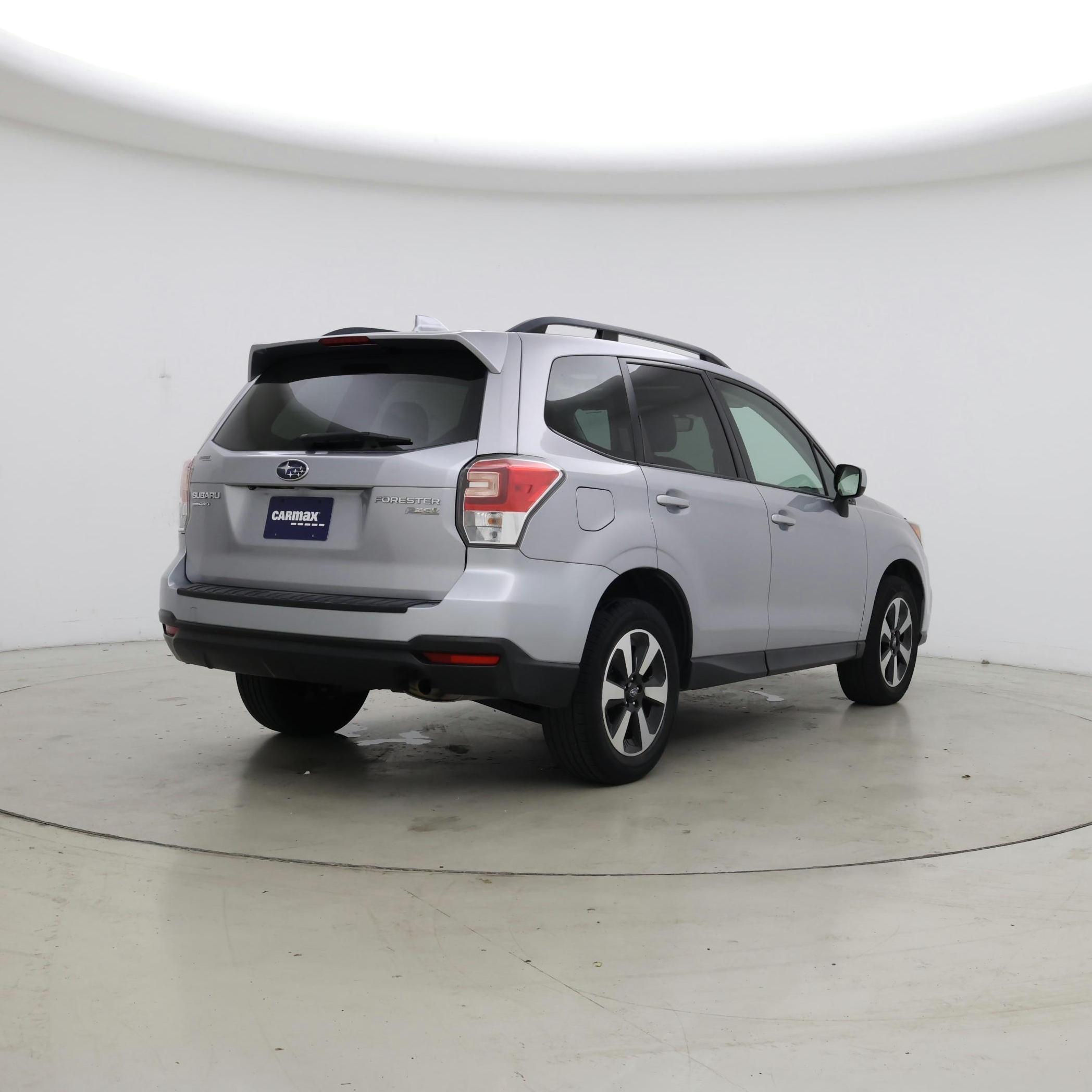 Thumbnail: 2017 Subaru Forester - 8