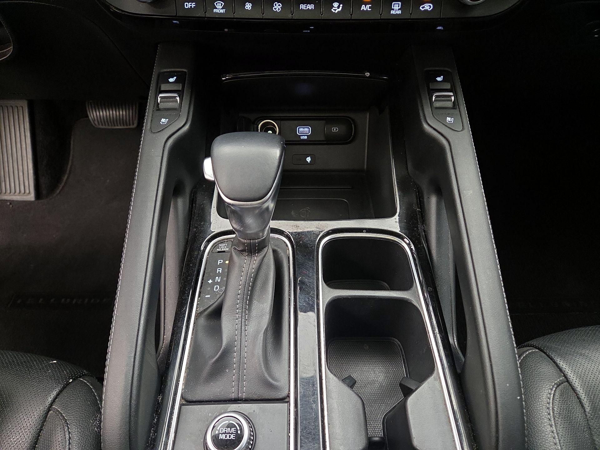 Thumbnail: 2021 Kia Telluride - 18