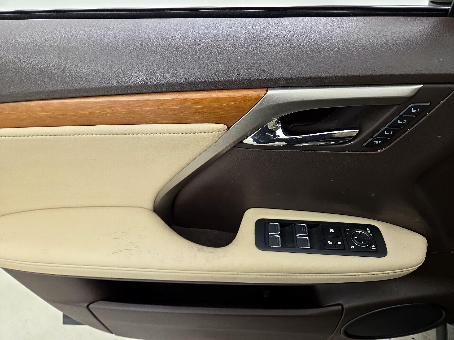 Thumbnail: 2020 Lexus RX - 12