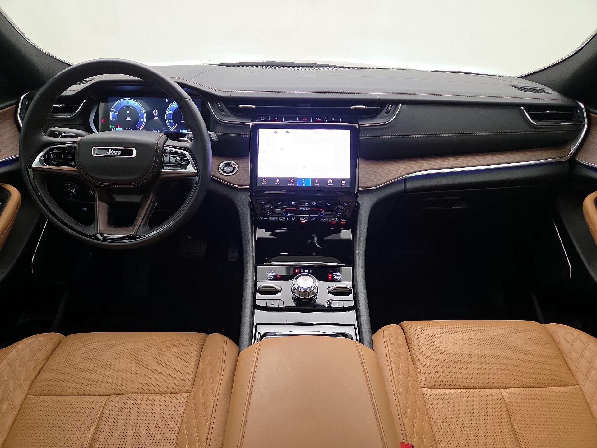 Thumbnail: 2025 Jeep Grand Cherokee - 9