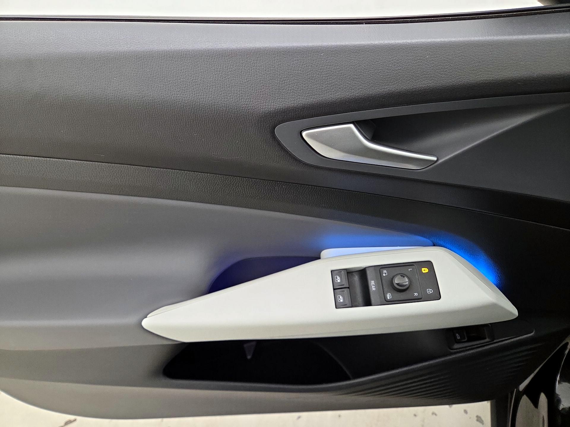 Thumbnail: 2021 Volkswagen ID.4 - 12