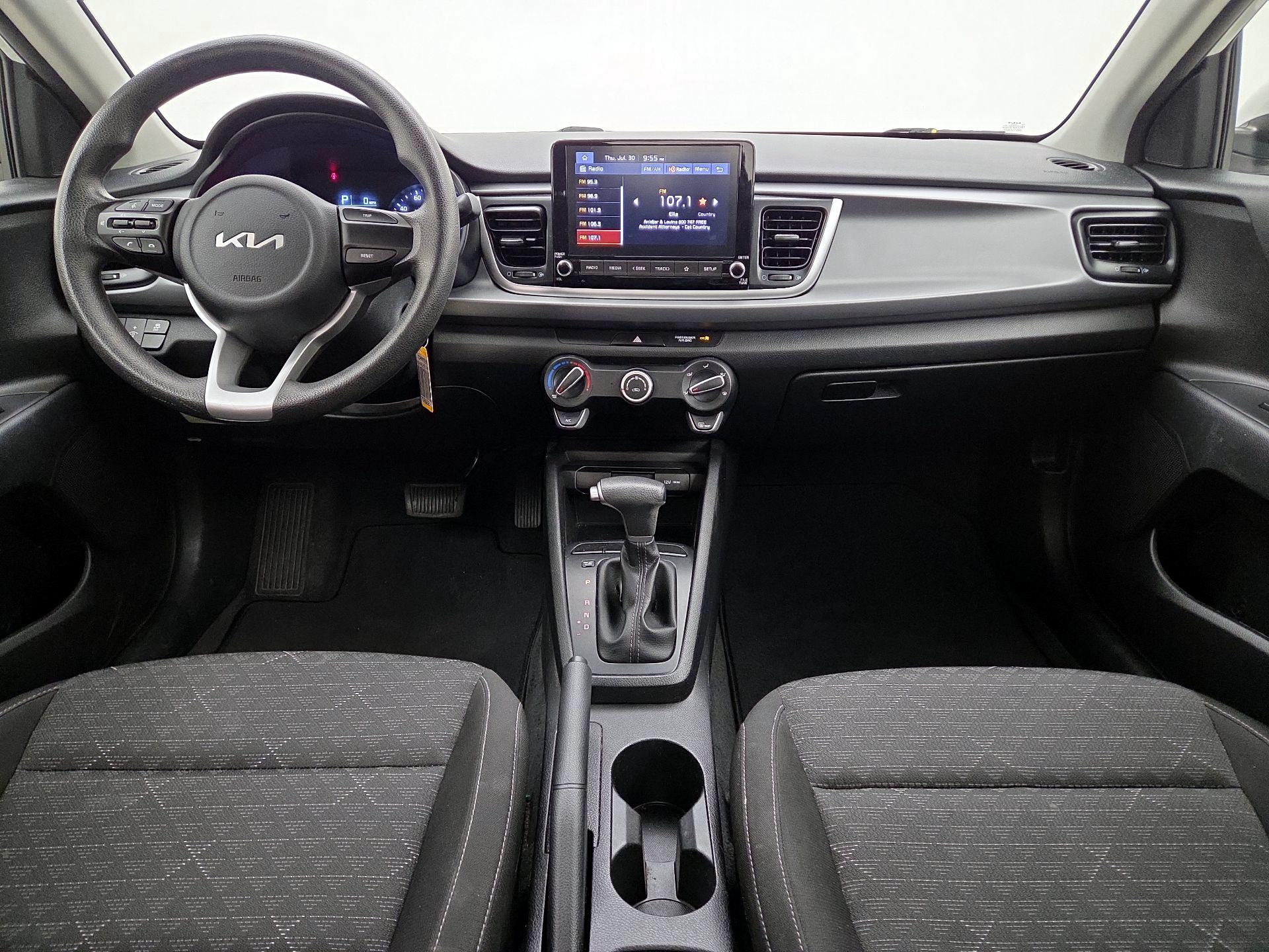 Thumbnail: 2022 Kia Rio - 9