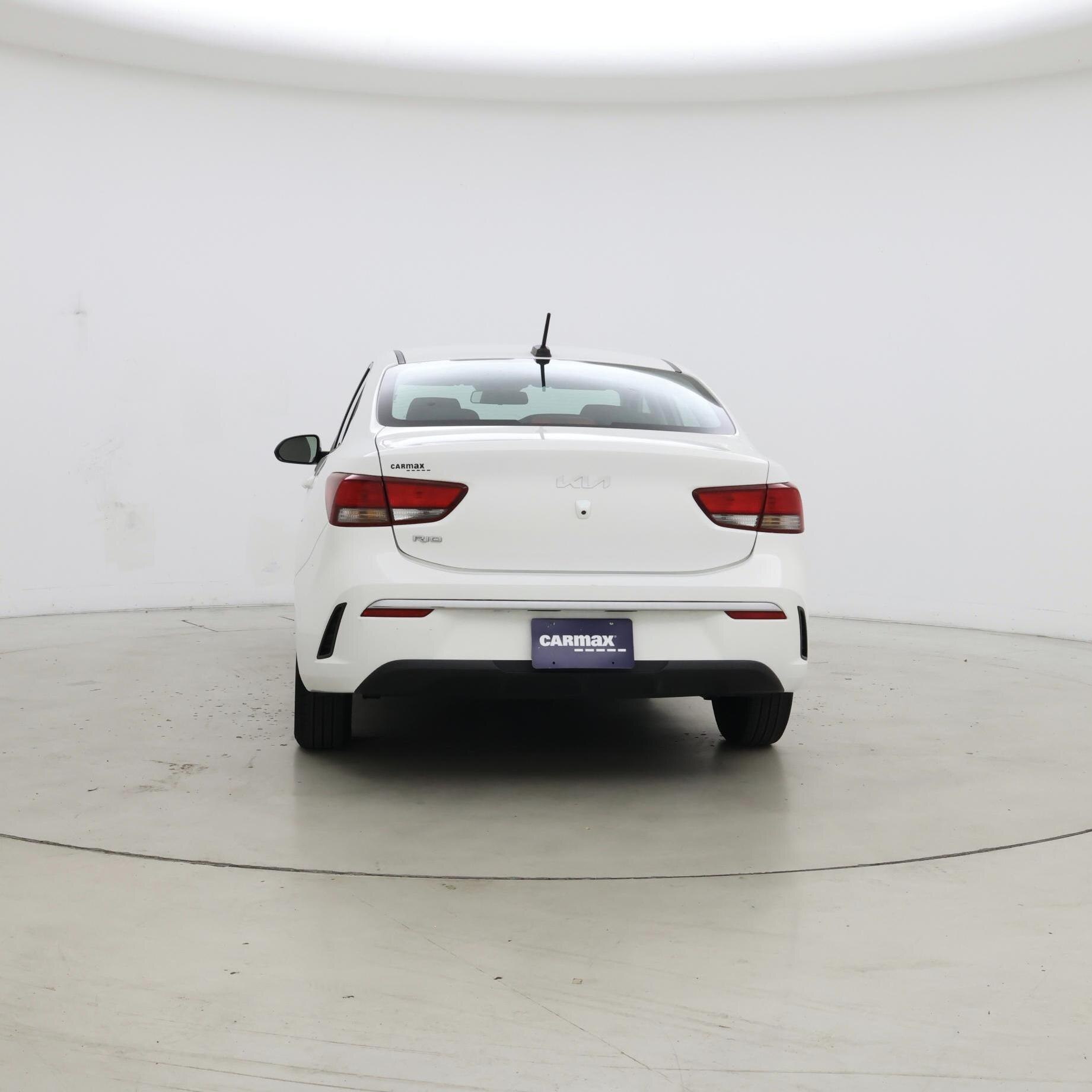 Thumbnail: 2022 Kia Rio - 6