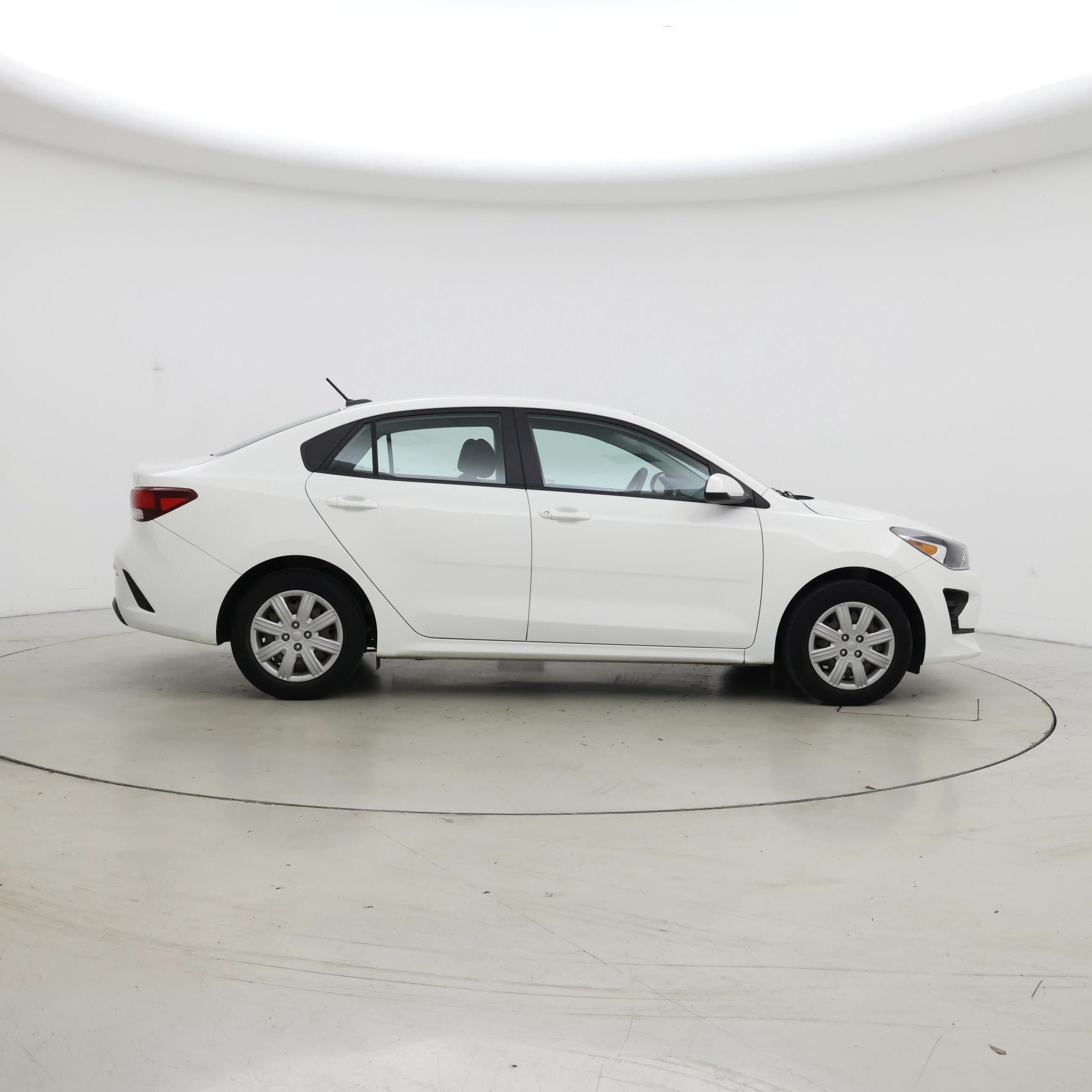 Thumbnail: 2022 Kia Rio - 7