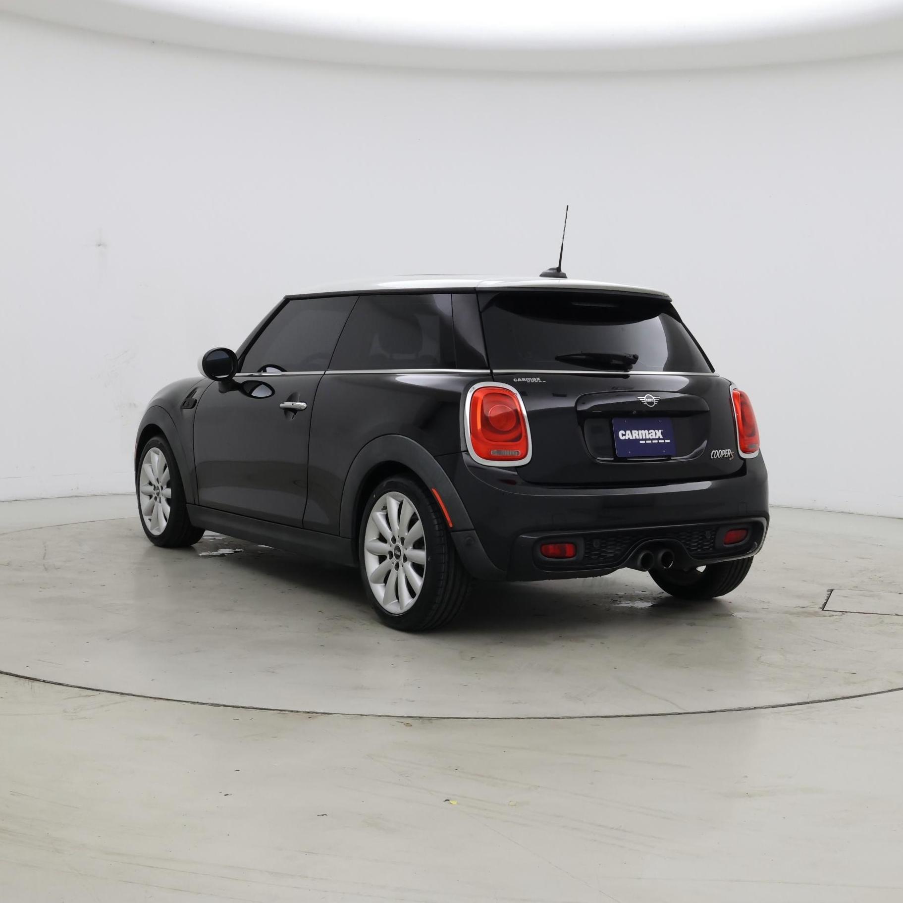 Thumbnail: 2019 MINI Cooper Hardtop - 2
