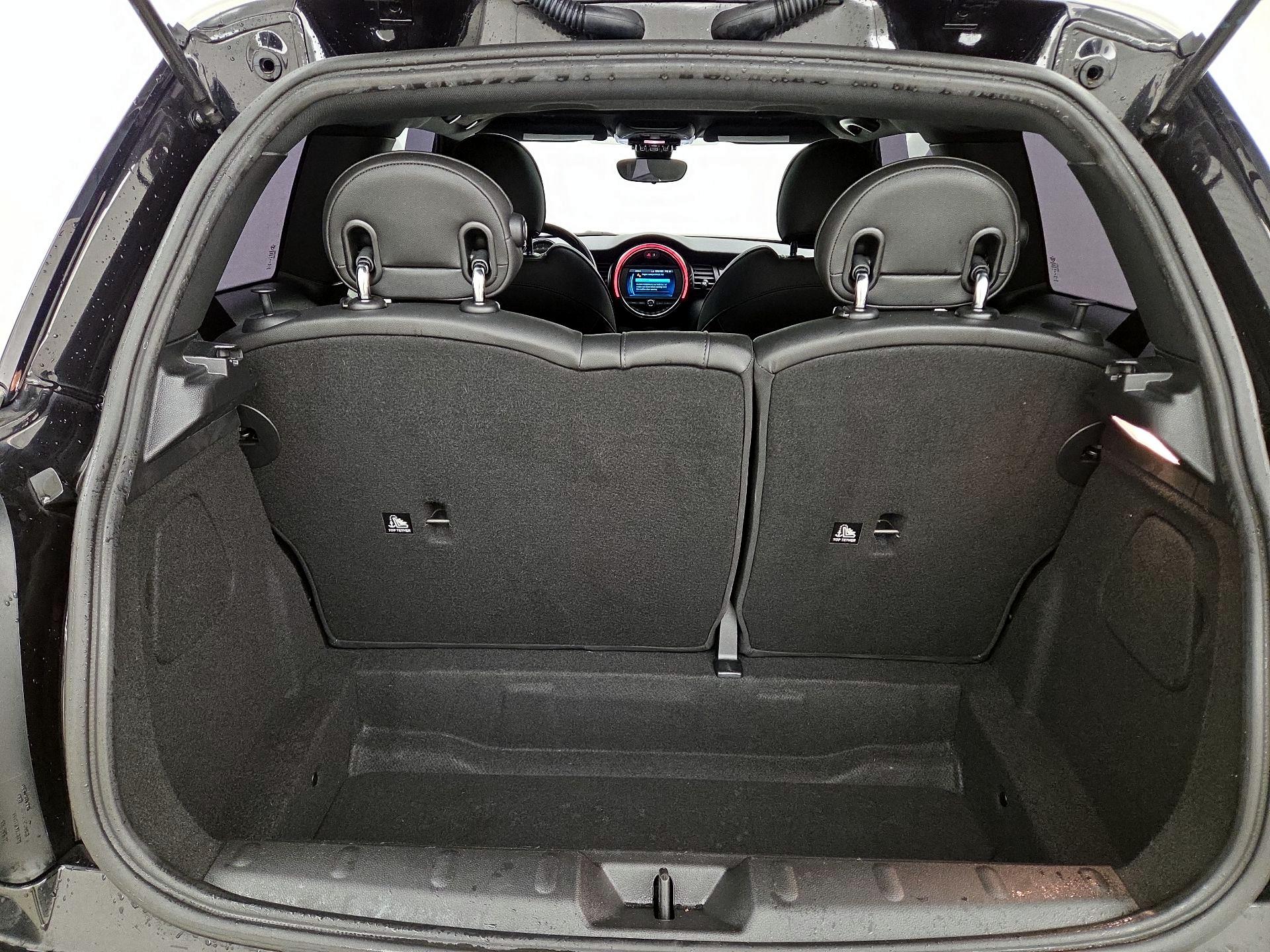 Thumbnail: 2019 MINI Cooper Hardtop - 20